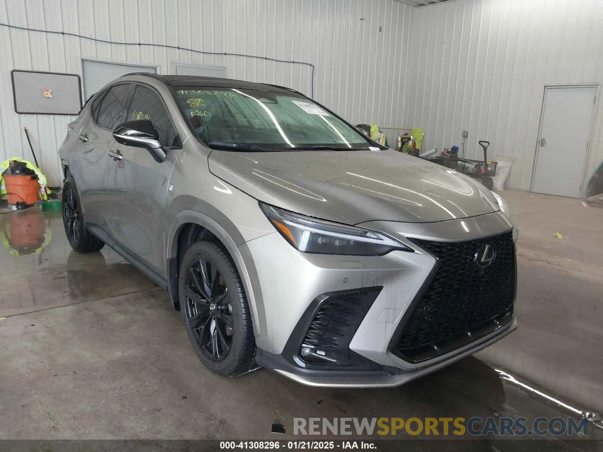 1 Фотография поврежденного автомобиля 2T2KGCEZ3RC041279 LEXUS NX 350 2024