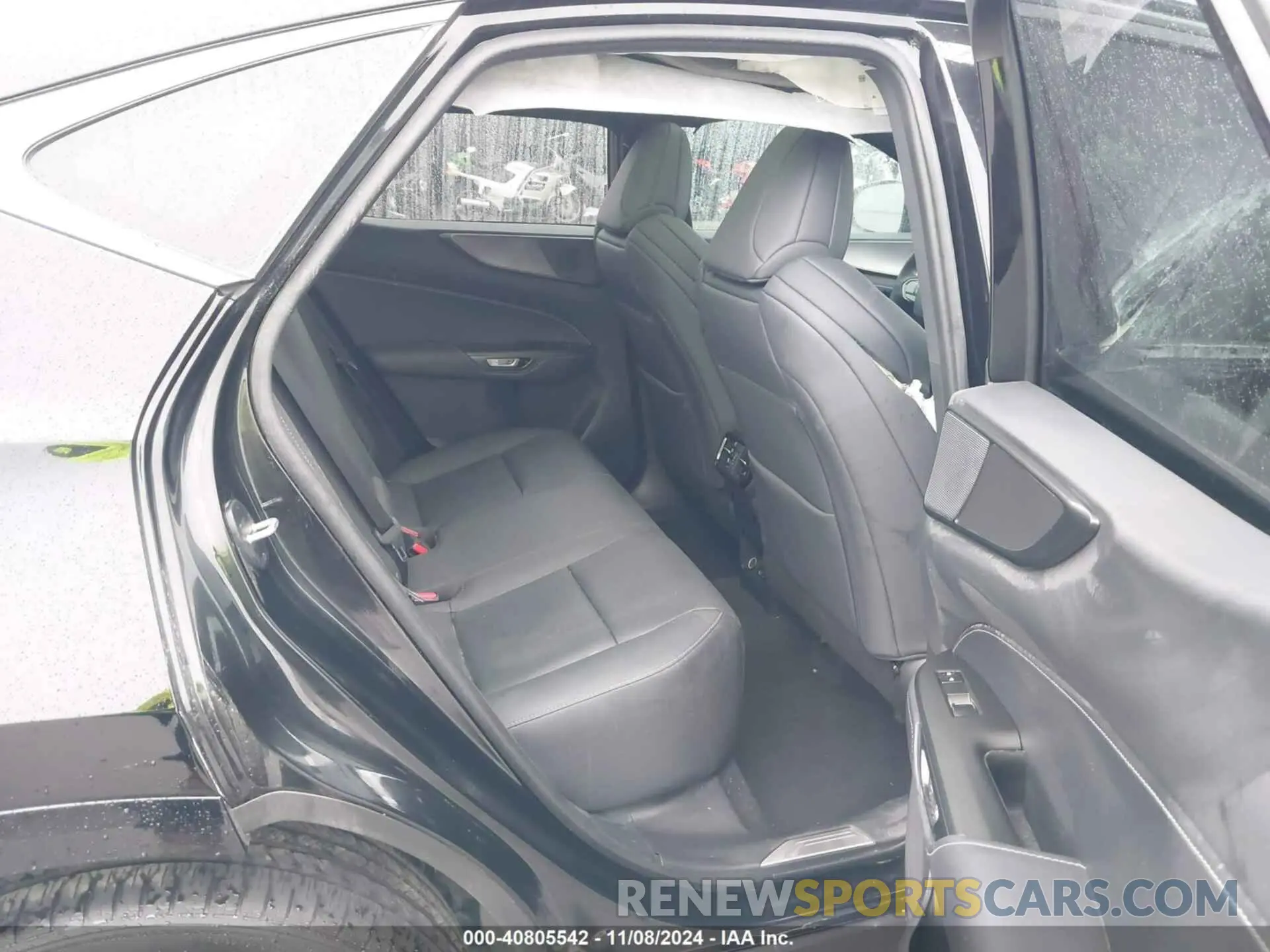 8 Photograph of a damaged car 2T2KGCEZ7RC044993 LEXUS NX 350 2024