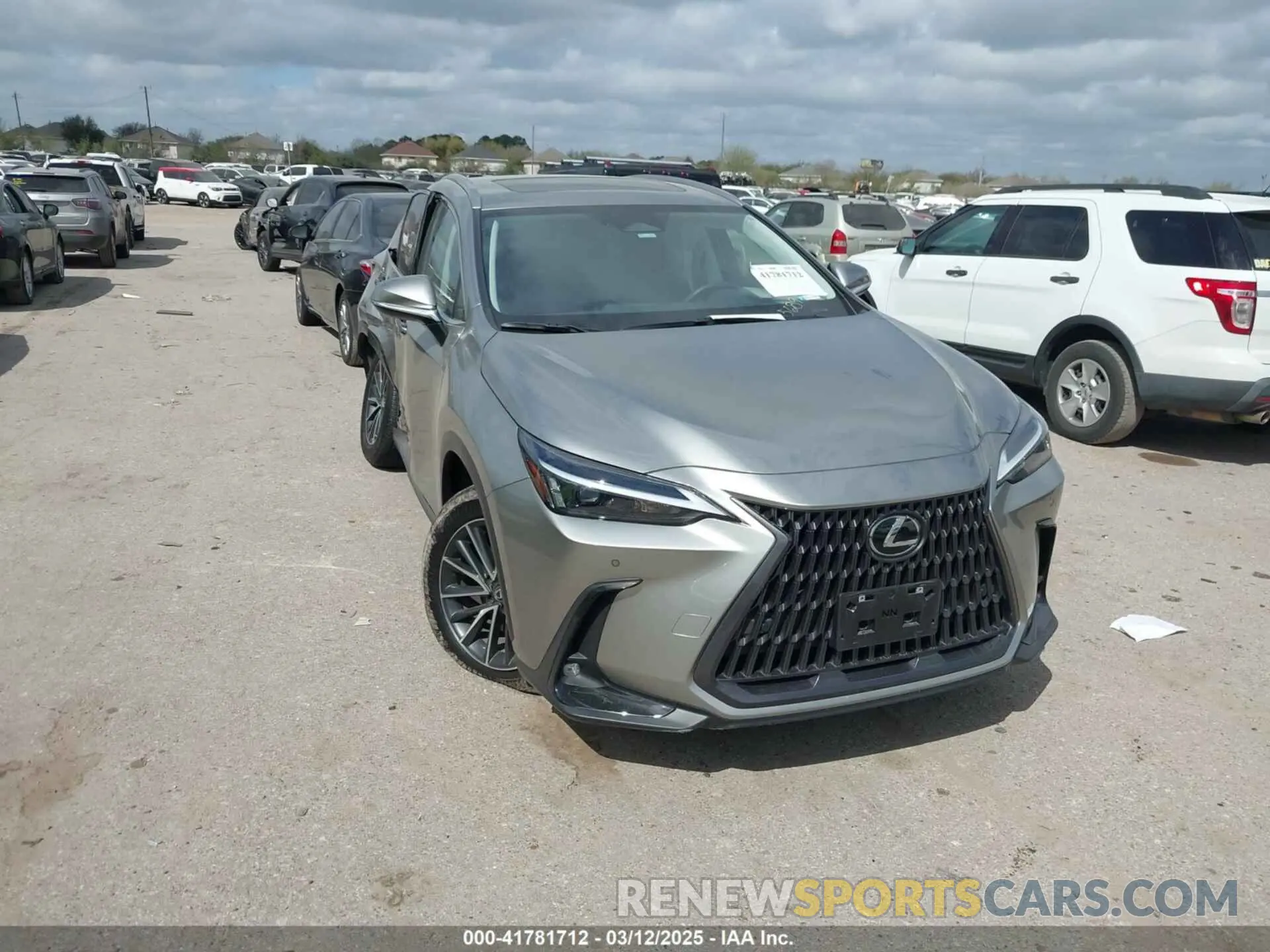 1 Фотография поврежденного автомобиля JTJGGCEZ5R2015689 LEXUS NX 350 2024