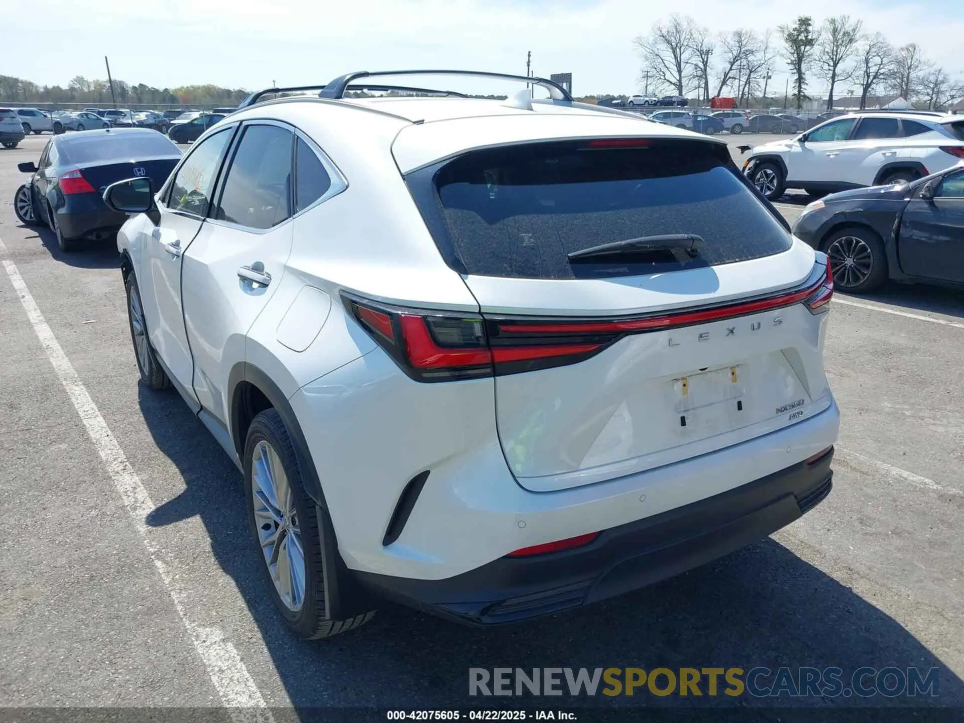 3 Фотография поврежденного автомобиля JTJHGCEZ9R2011147 LEXUS NX 350 2024