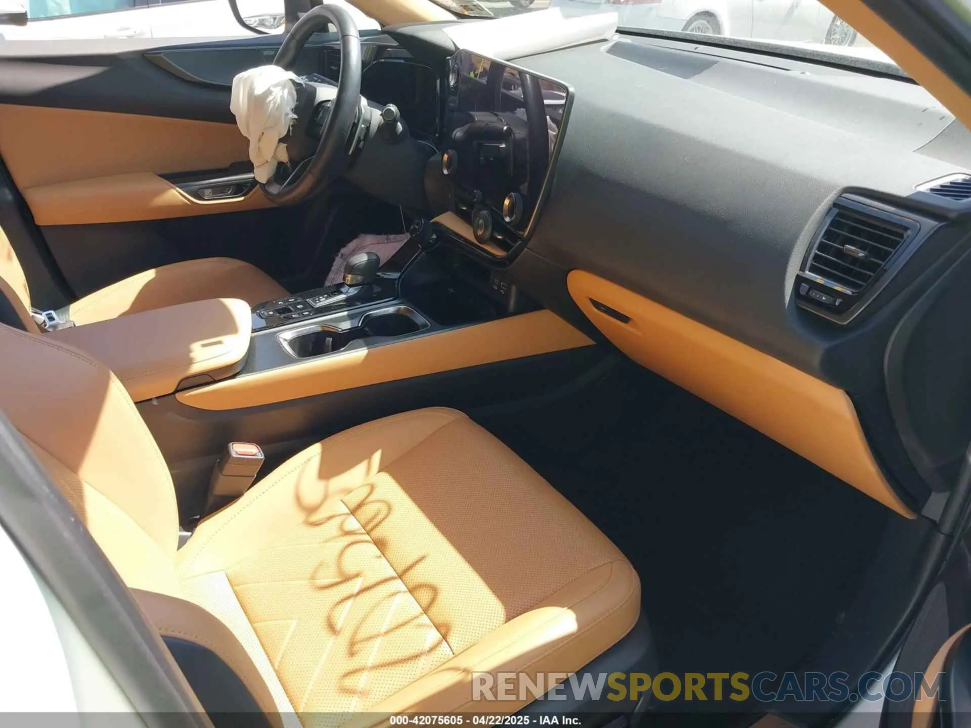 5 Фотография поврежденного автомобиля JTJHGCEZ9R2011147 LEXUS NX 350 2024