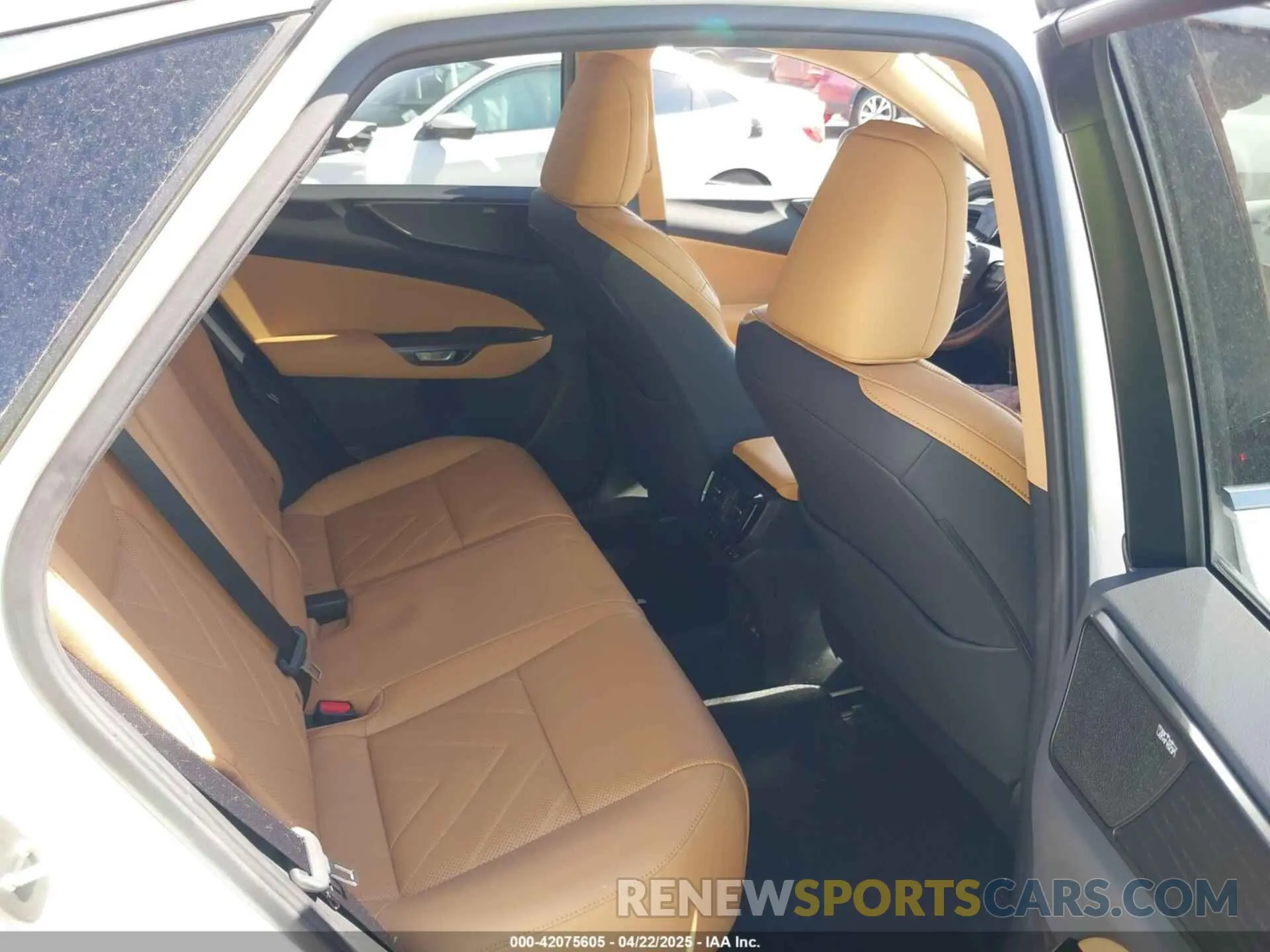 8 Фотография поврежденного автомобиля JTJHGCEZ9R2011147 LEXUS NX 350 2024