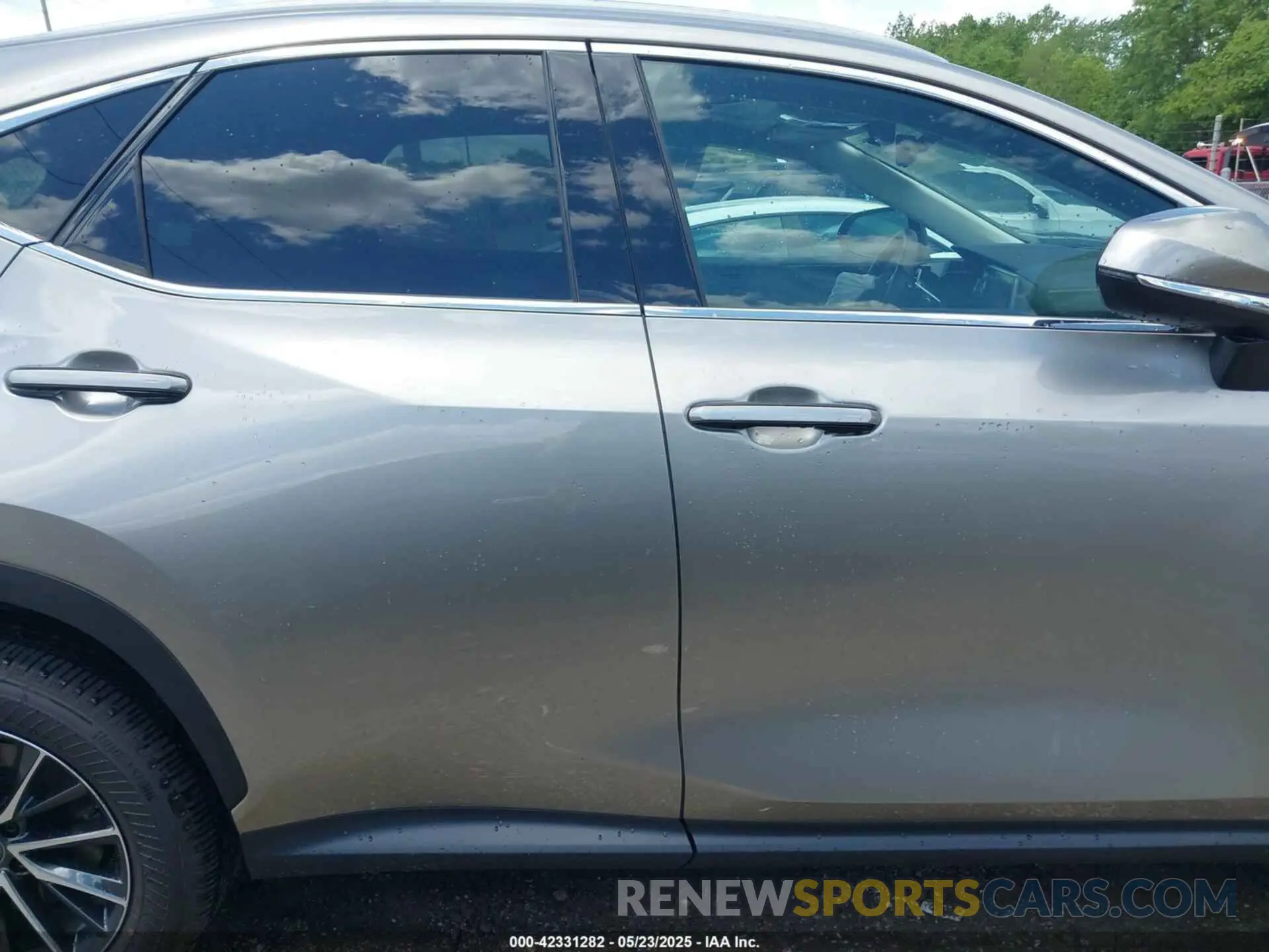 14 Photograph of a damaged car 2T2AGCEZ3SC080391 LEXUS NX 350 2025