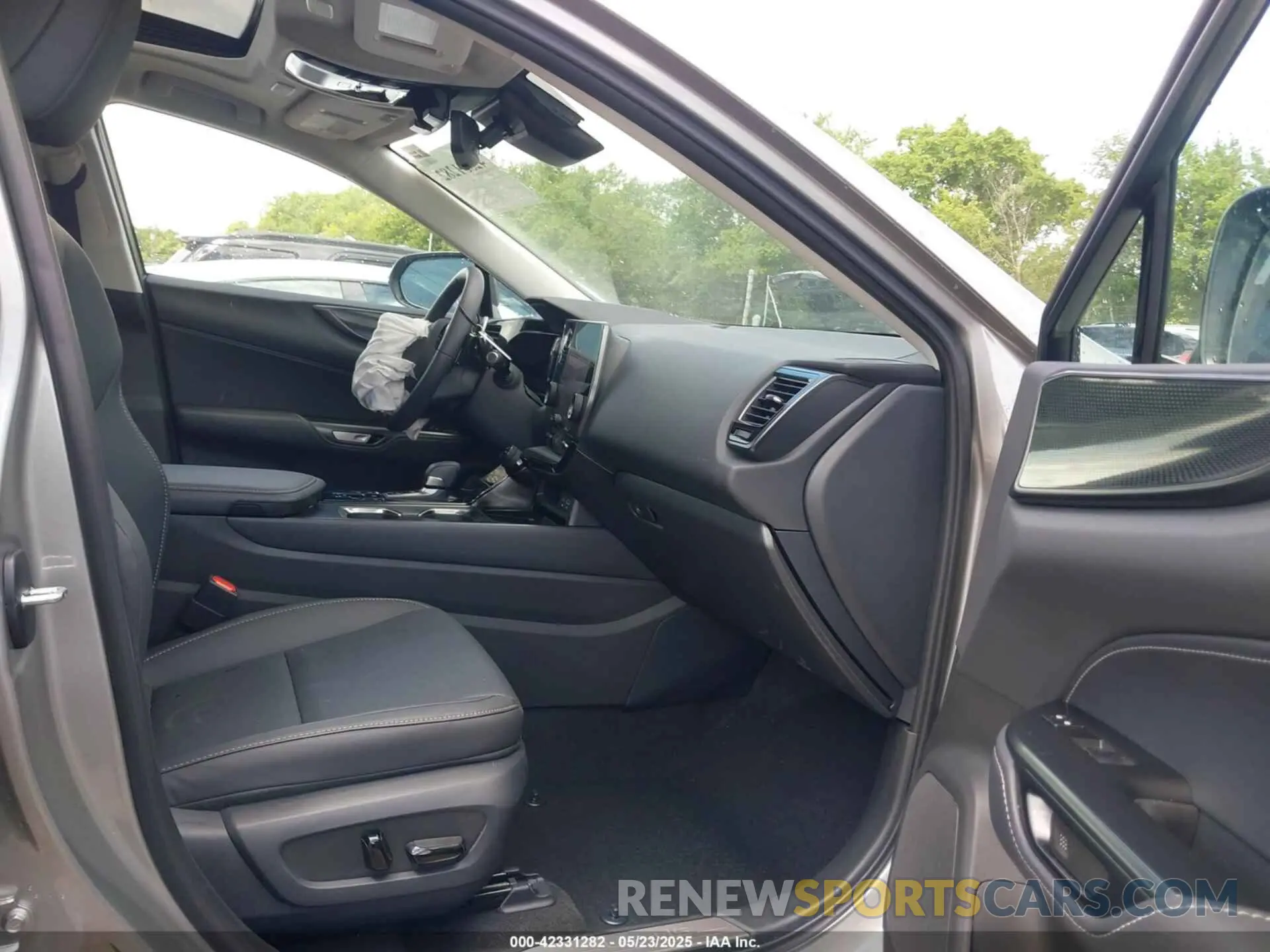 5 Photograph of a damaged car 2T2AGCEZ3SC080391 LEXUS NX 350 2025