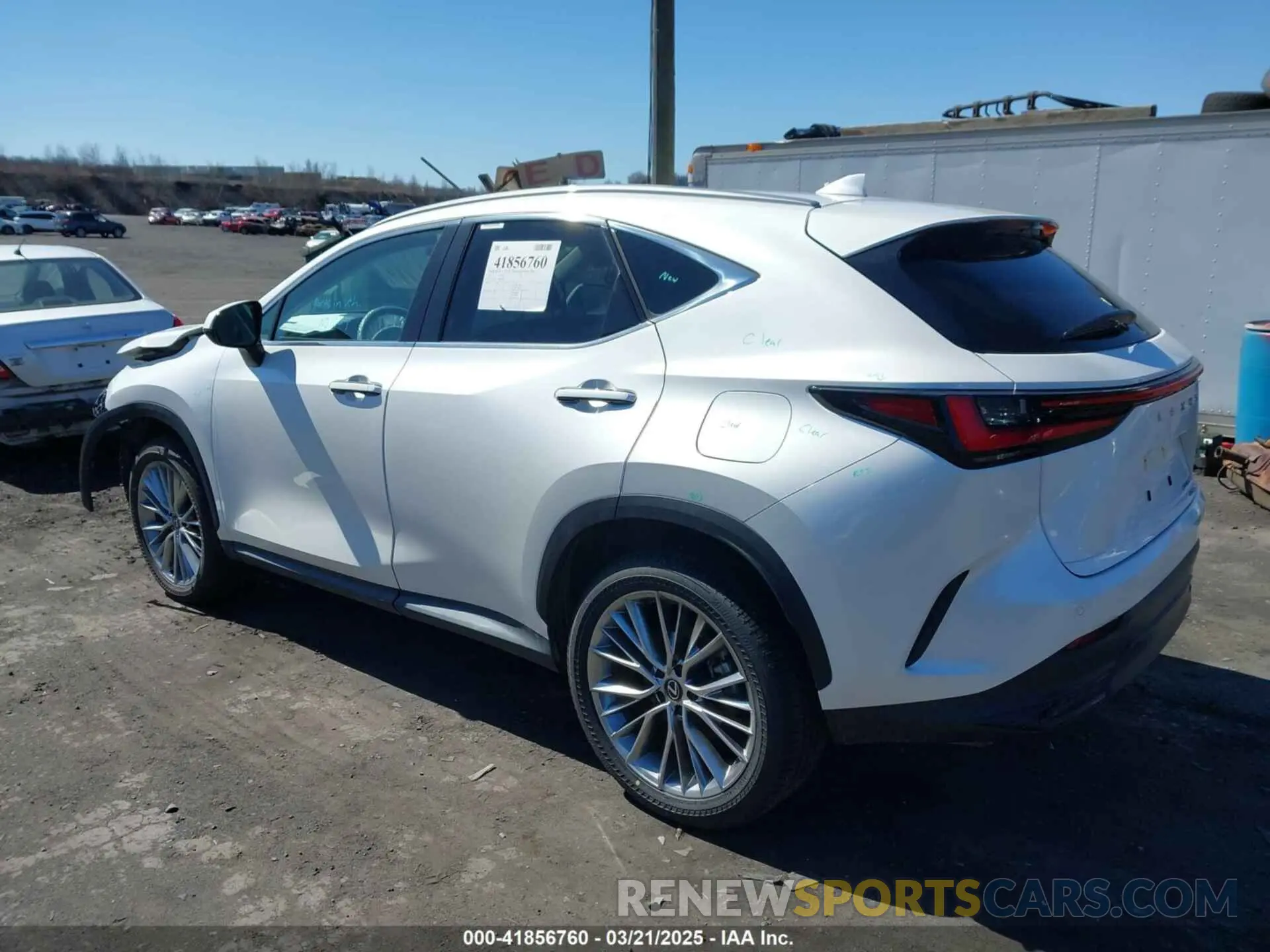 3 Фотография поврежденного автомобиля 2T2GGCEZ1SC067262 LEXUS NX 350 2025