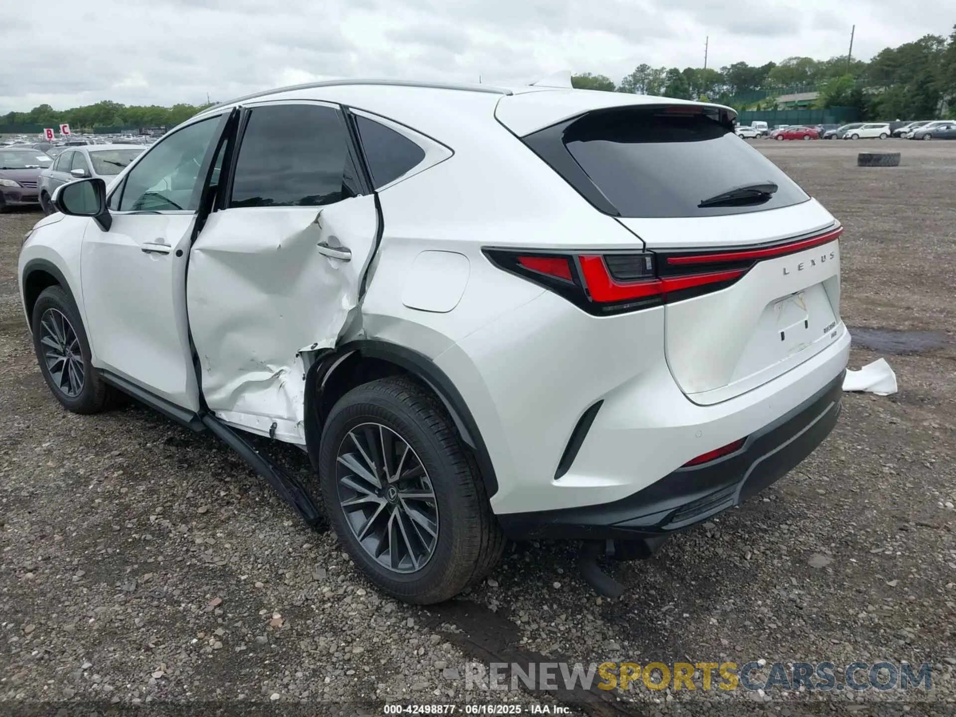 3 Photograph of a damaged car 2T2GGCEZ1SC081789 LEXUS NX 350 2025