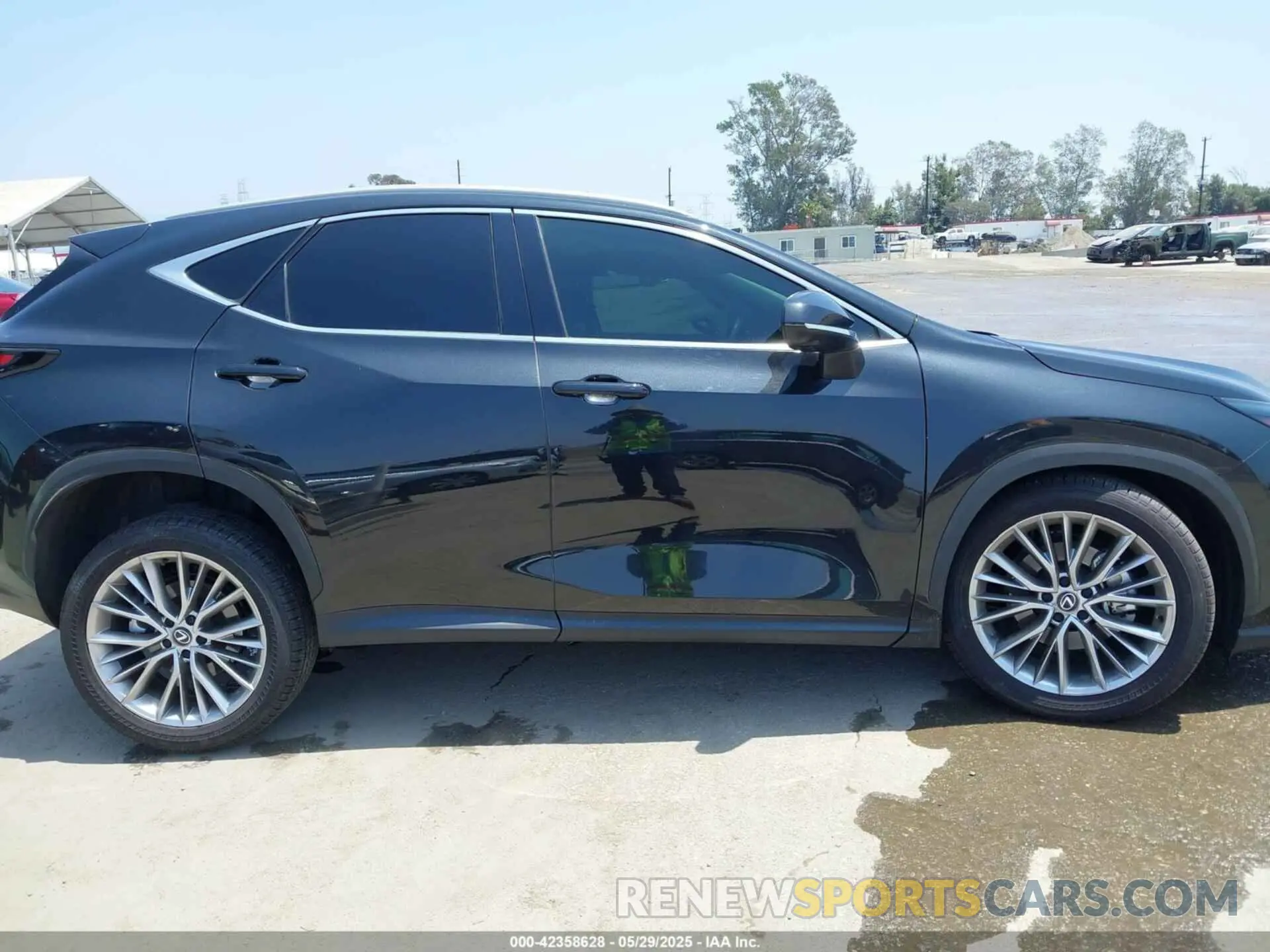 14 Фотография поврежденного автомобиля 2T2GGCEZ6SC073039 LEXUS NX 350 2025