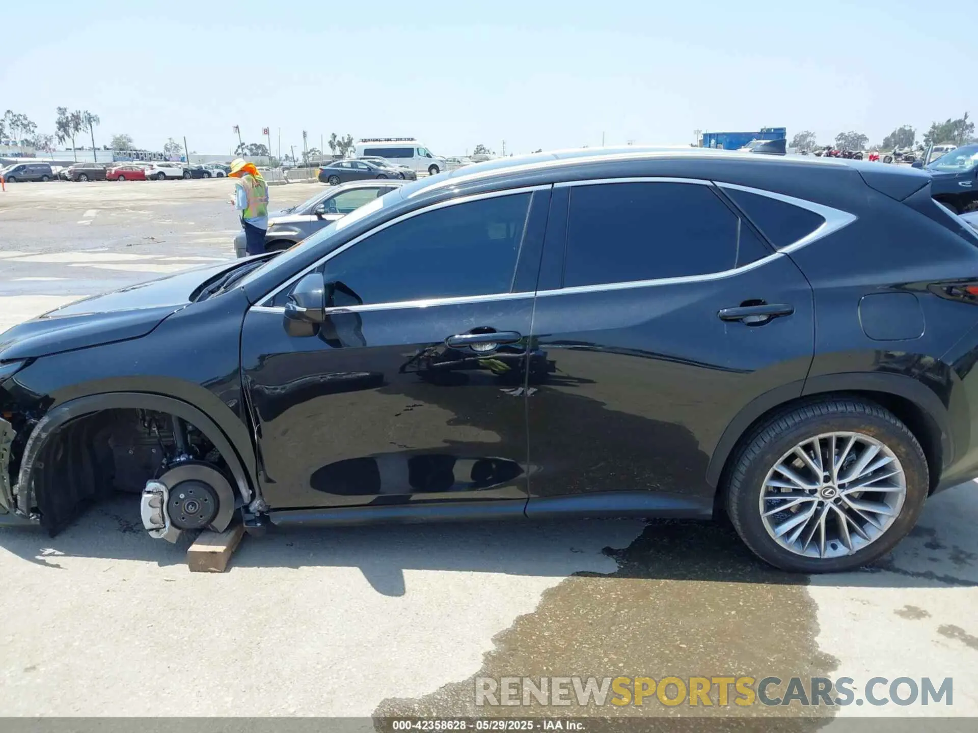 15 Фотография поврежденного автомобиля 2T2GGCEZ6SC073039 LEXUS NX 350 2025