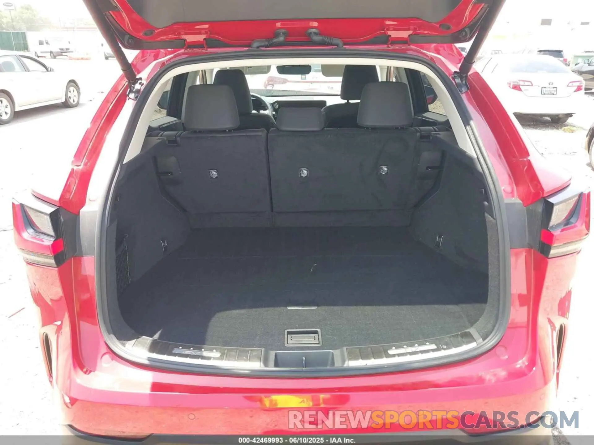 16 Photograph of a damaged car 2T2GGCEZ9SC071544 LEXUS NX 350 2025