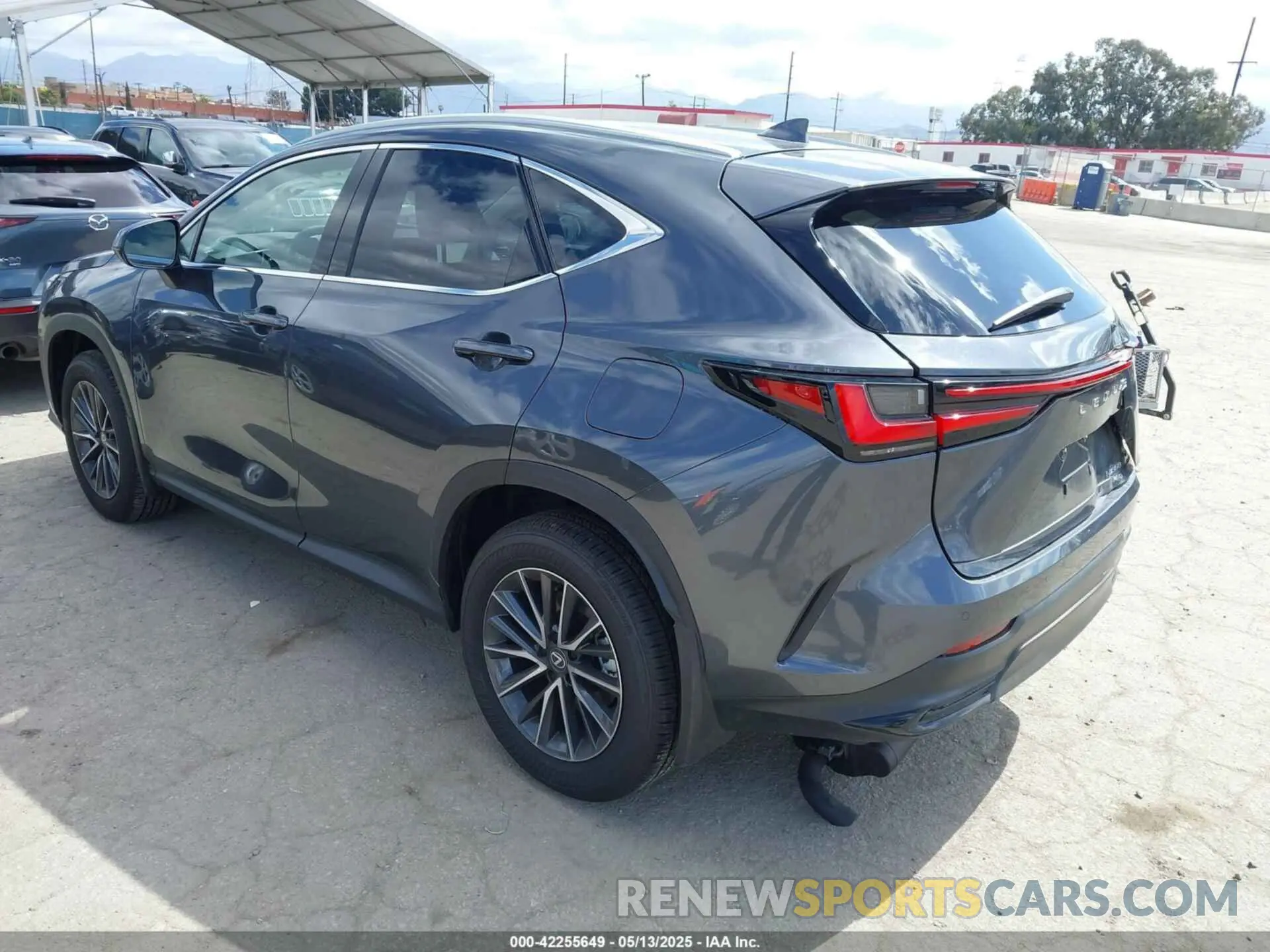 3 Фотография поврежденного автомобиля 2T2GGCEZ9SC080938 LEXUS NX 350 2025