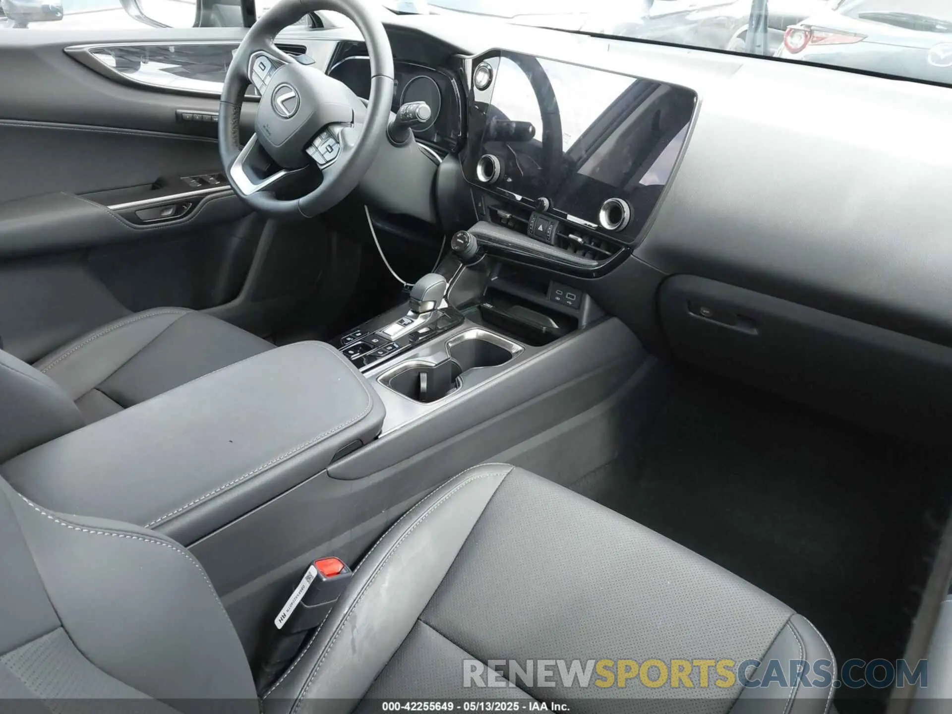 5 Фотография поврежденного автомобиля 2T2GGCEZ9SC080938 LEXUS NX 350 2025