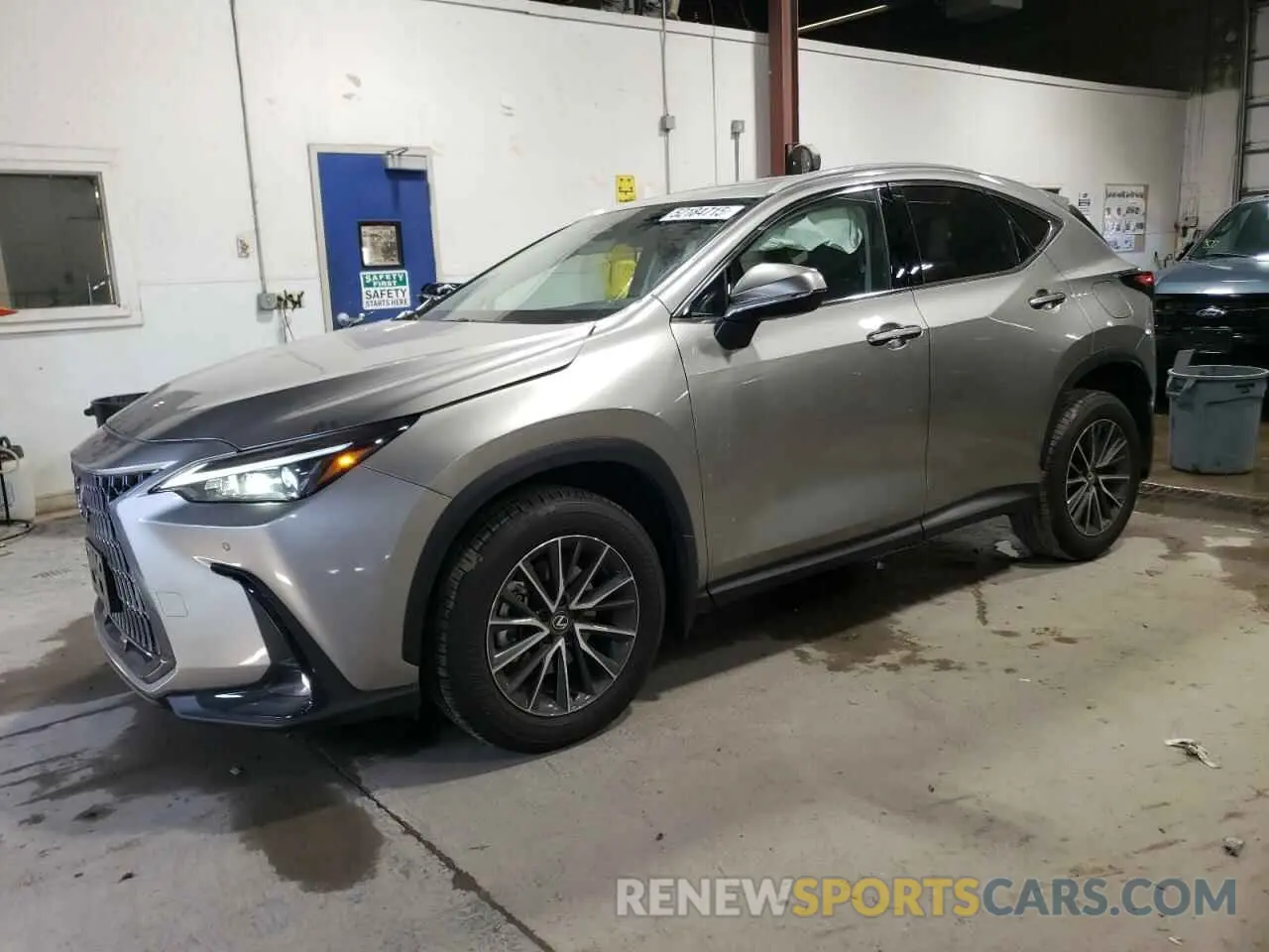 1 Фотография поврежденного автомобиля 2T2AGCEZ3SC069861 LEXUS NX 350 BAS 2025