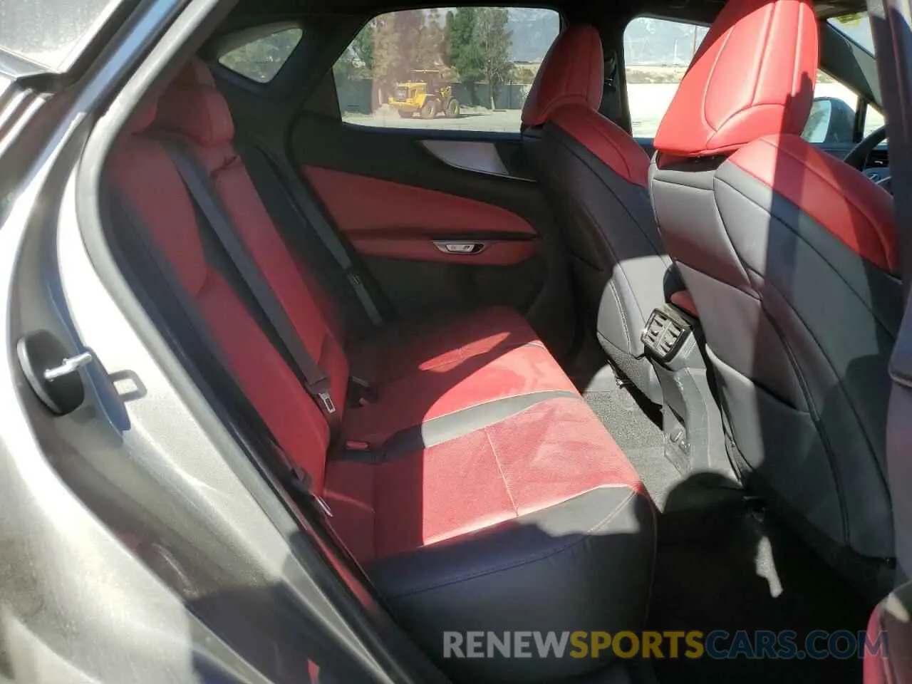 11 Фотография поврежденного автомобиля 2T2KGCEZ4RC038178 LEXUS NX 350 LUX 2024
