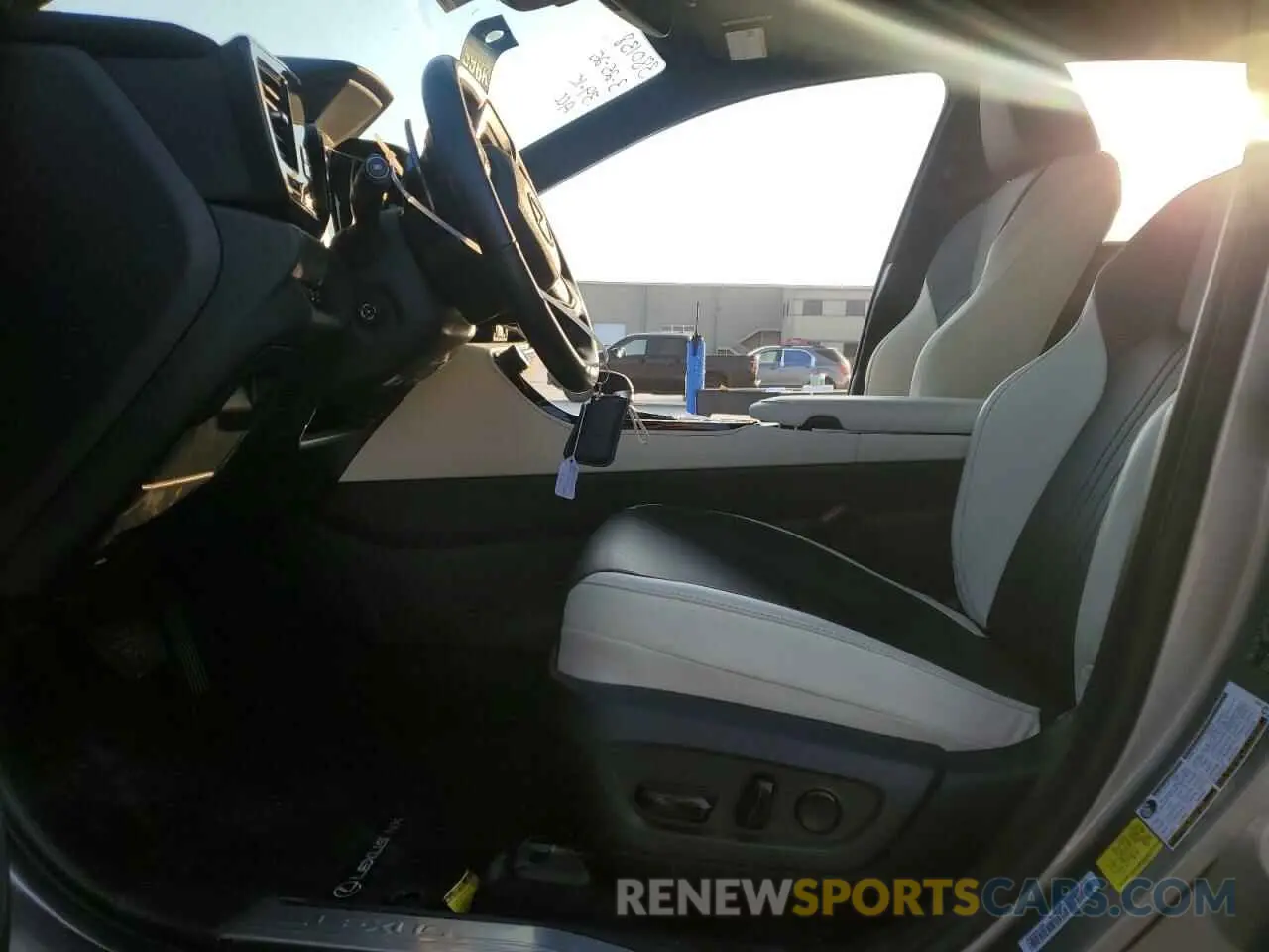 7 Photograph of a damaged car JTJGGCEZ4R5008781 LEXUS NX 350 PRE 2024