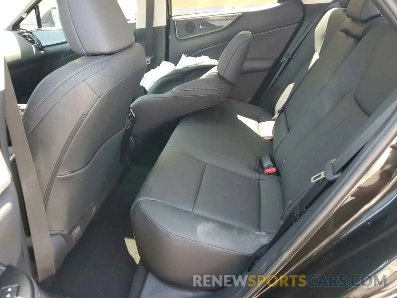 11 Photograph of a damaged car 2T2GGCEZ1SC073837 LEXUS NX 350 PRE 2025