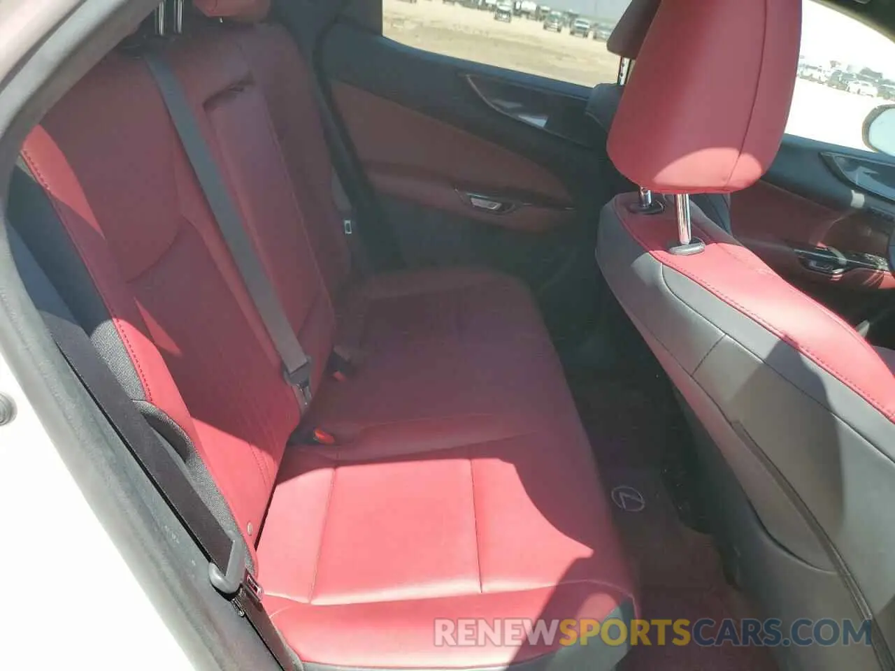 11 Photograph of a damaged car 2T2GKCEZ5NC005754 LEXUS NX 350H 2022