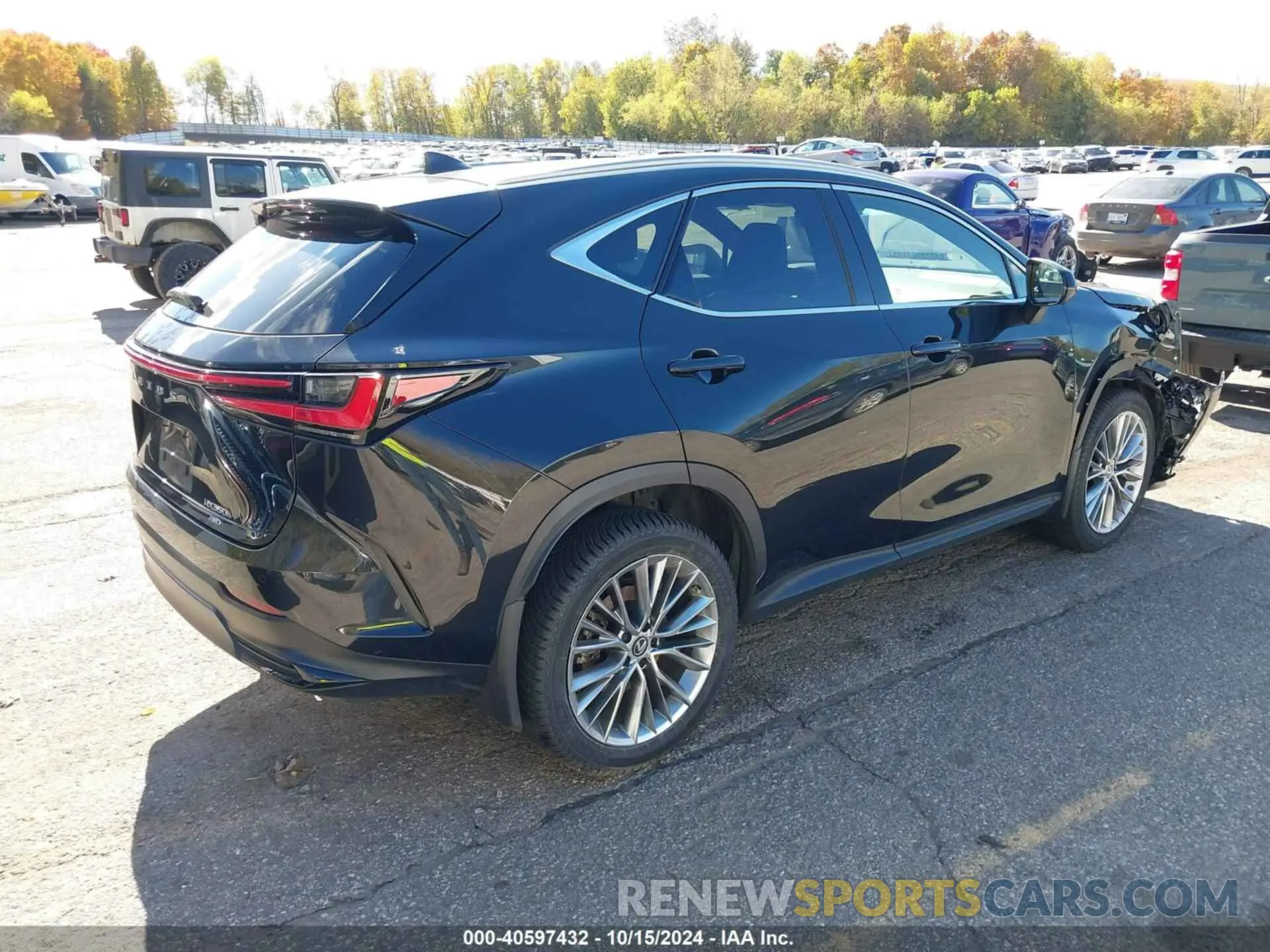 4 Photograph of a damaged car 2T2HKCEZ5NC005595 LEXUS NX 350H 2022