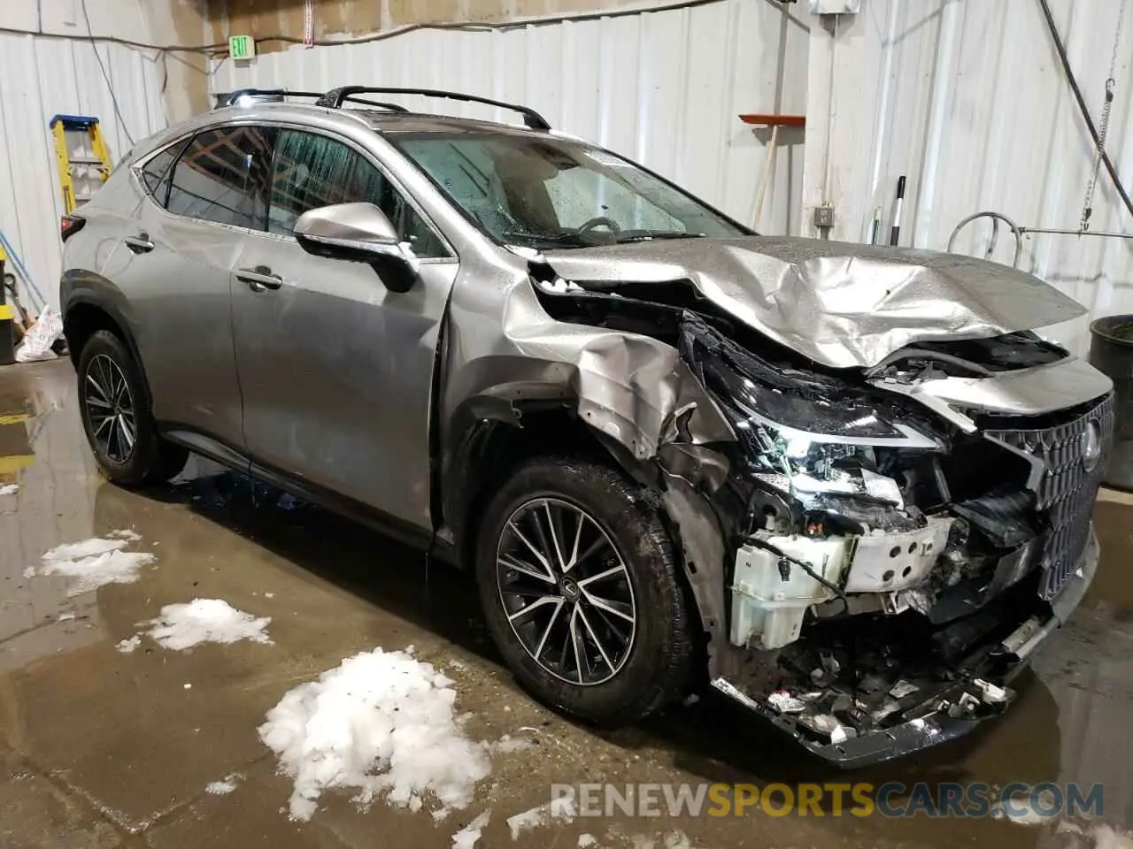 4 Photograph of a damaged car JTJAKCEZ0N2000662 LEXUS NX 350H 2022