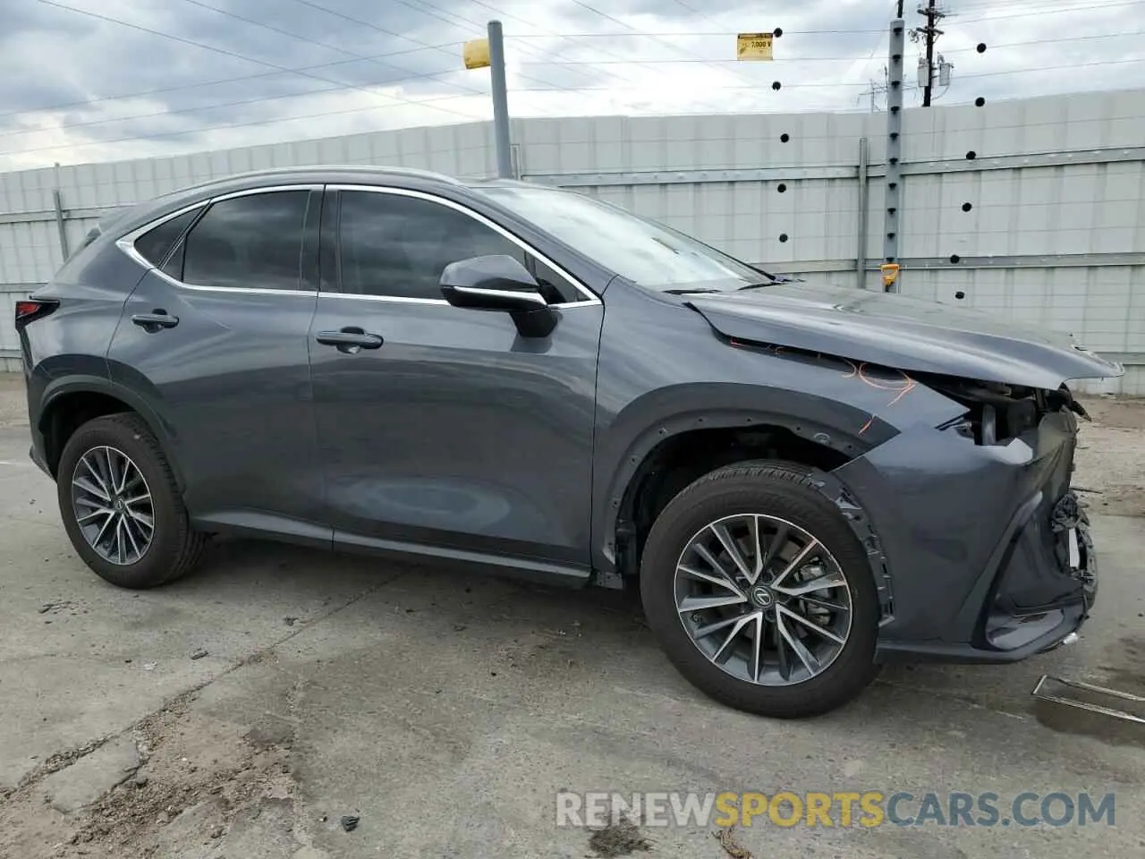 4 Фотография поврежденного автомобиля JTJAKCEZ0N5001874 LEXUS NX 350H 2022