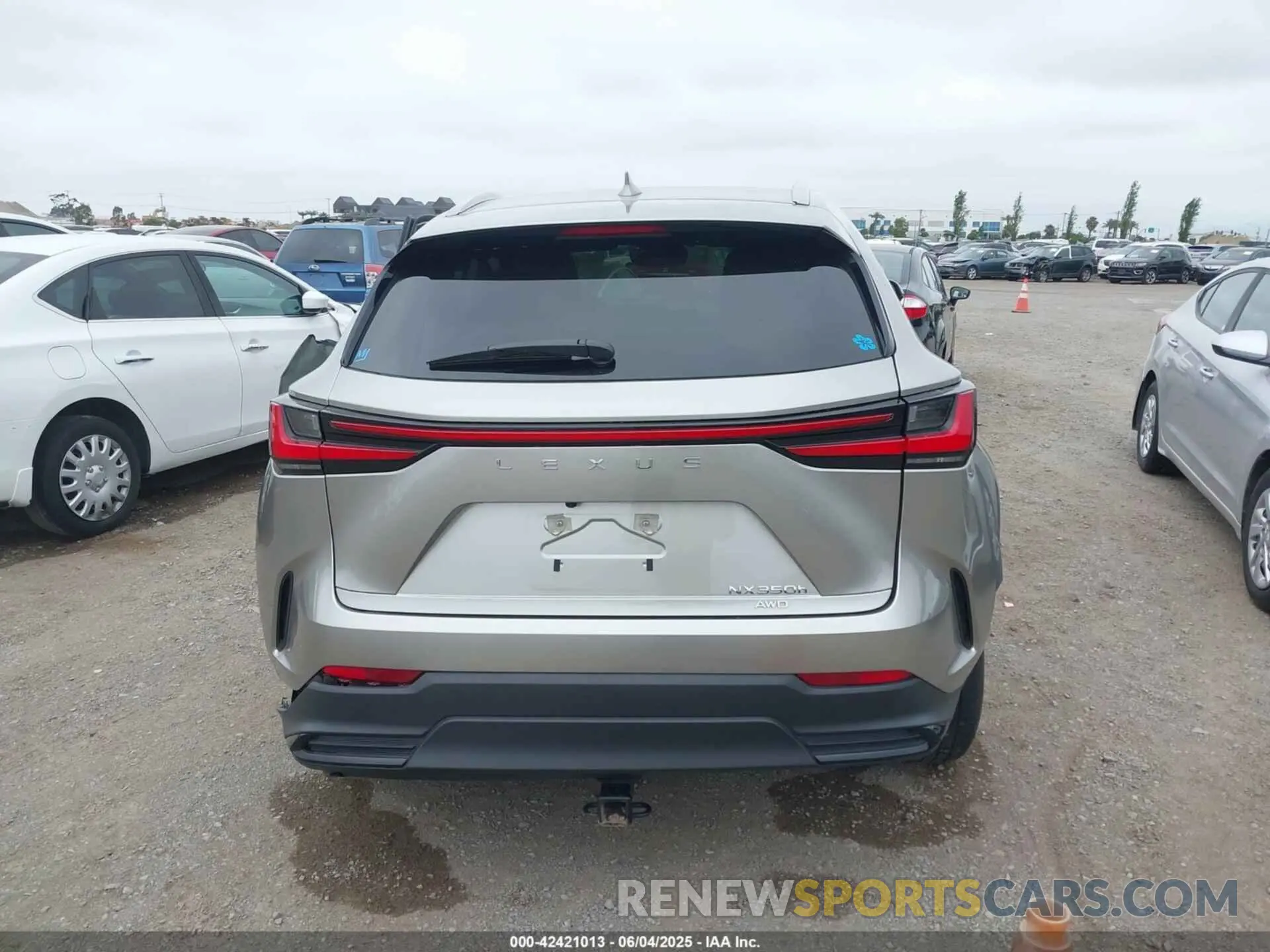 16 Фотография поврежденного автомобиля JTJAKCEZ3N5003098 LEXUS NX 350H 2022