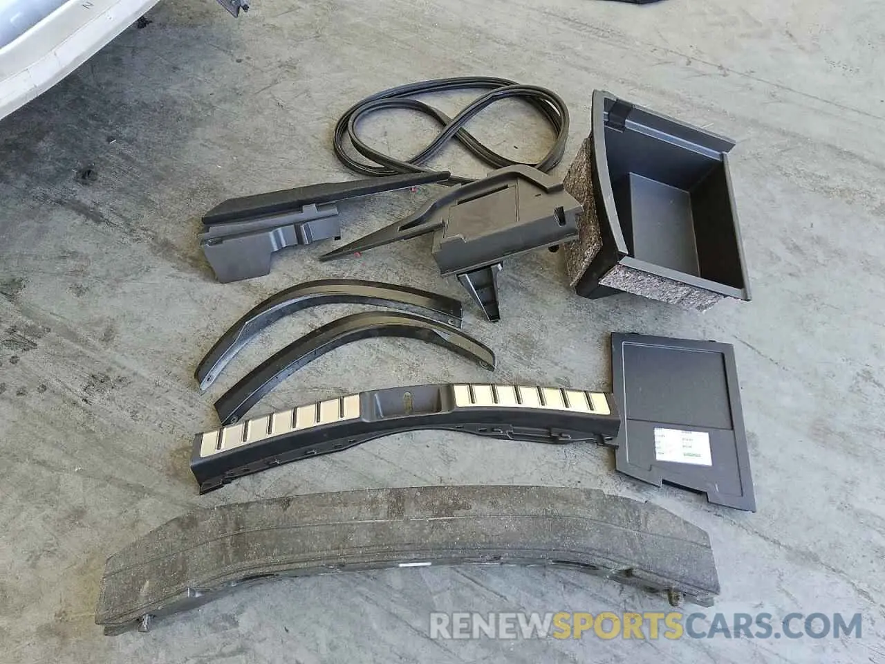 13 Photograph of a damaged car JTJHKCEZ3N5001933 LEXUS NX 350H 2022