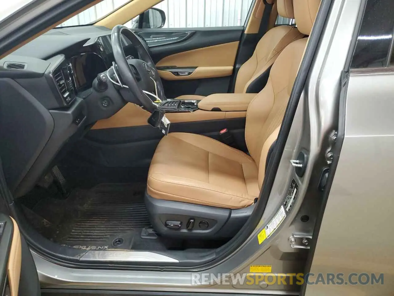 7 Photograph of a damaged car 2T2GKCEZ5PC012335 LEXUS NX 350H 2023