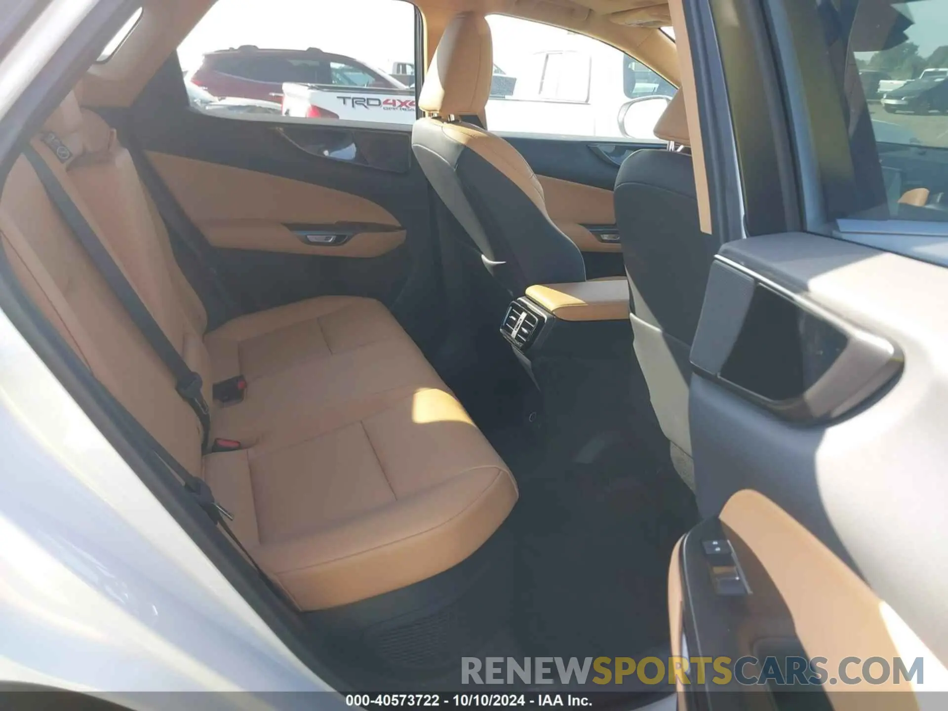 8 Photograph of a damaged car JTJAKCEZ1R2028654 LEXUS NX 350H 2024