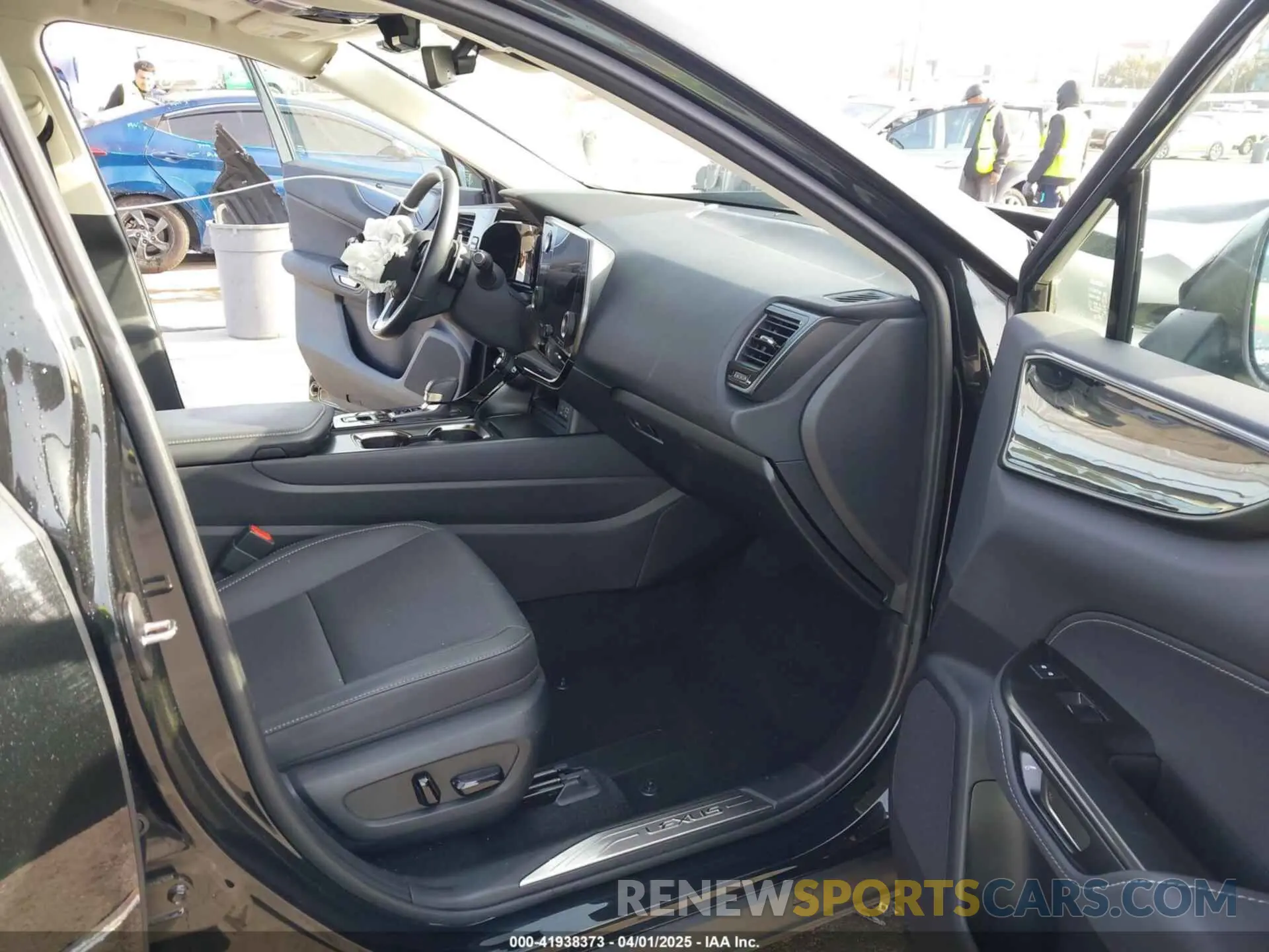 5 Photograph of a damaged car JTJGKCEZ3R2034112 LEXUS NX 350H 2024