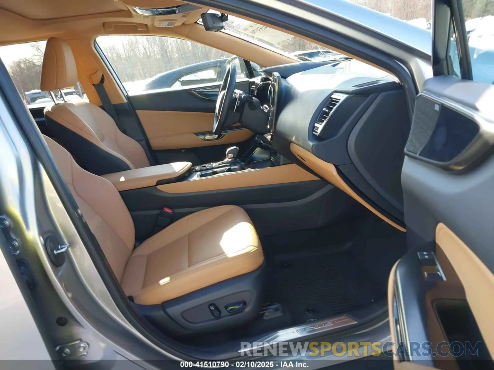 5 Photograph of a damaged car JTJGKCEZ3R5021908 LEXUS NX 350H 2024