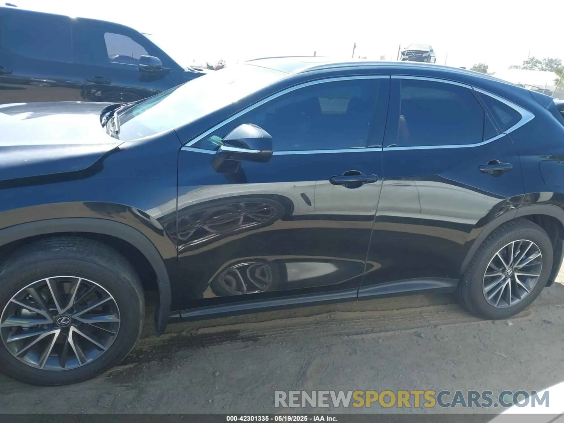 15 Photograph of a damaged car 2T2AKCEZ5SC035967 LEXUS NX 350H 2025