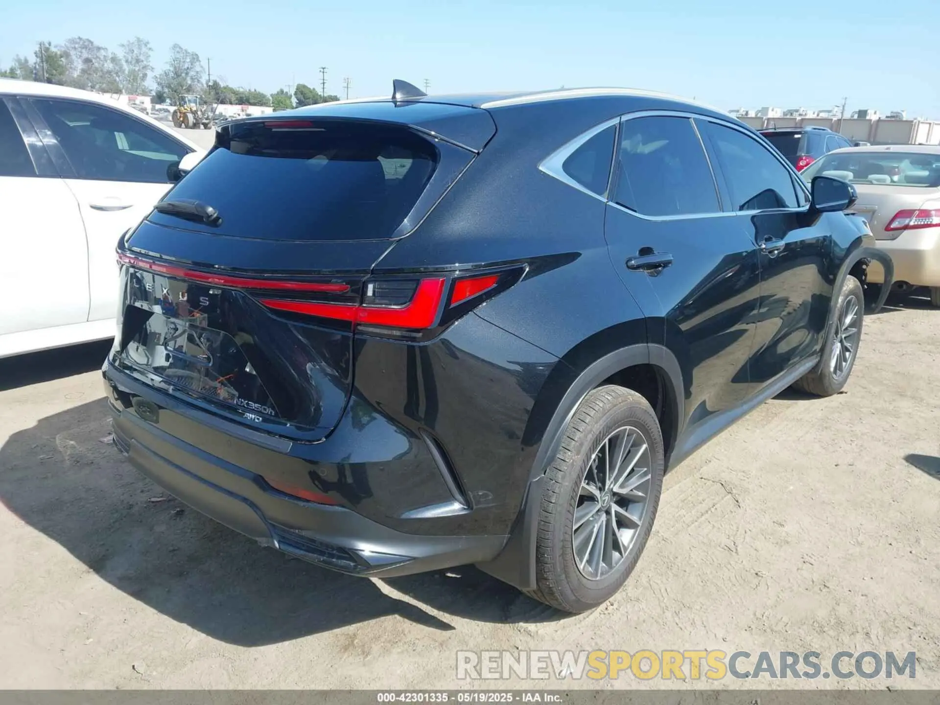 4 Photograph of a damaged car 2T2AKCEZ5SC035967 LEXUS NX 350H 2025