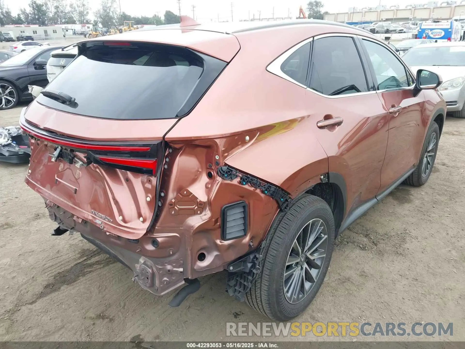 4 Photograph of a damaged car 2T2GKCEZ1SC040979 LEXUS NX 350H 2025