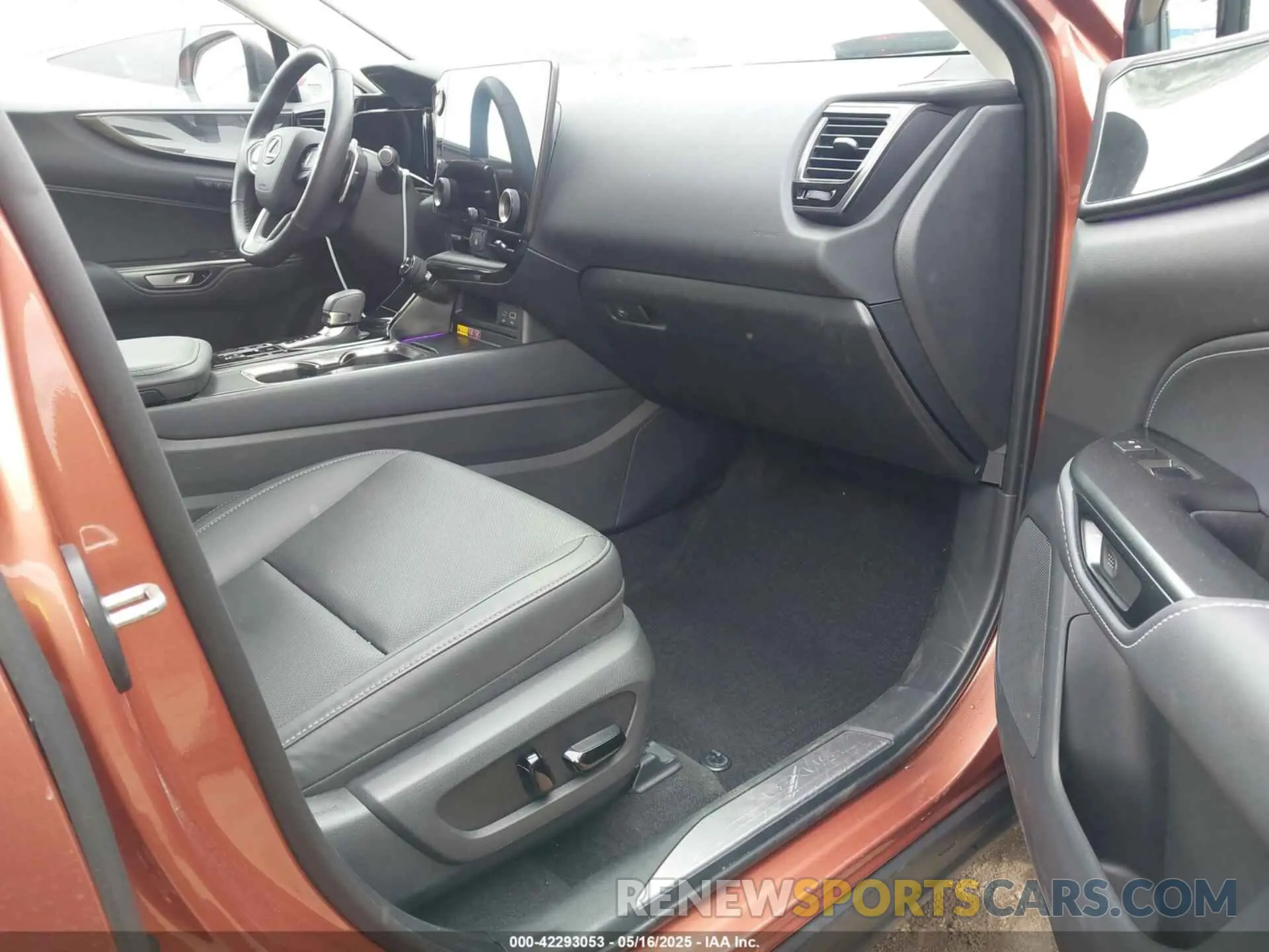 5 Photograph of a damaged car 2T2GKCEZ1SC040979 LEXUS NX 350H 2025