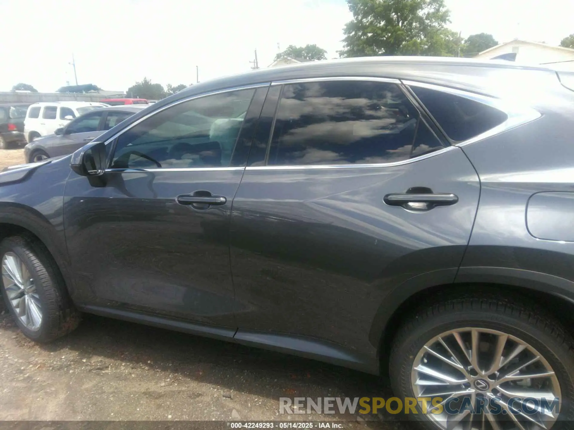 14 Фотография поврежденного автомобиля 2T2GKCEZ2SC032602 LEXUS NX 350H 2025