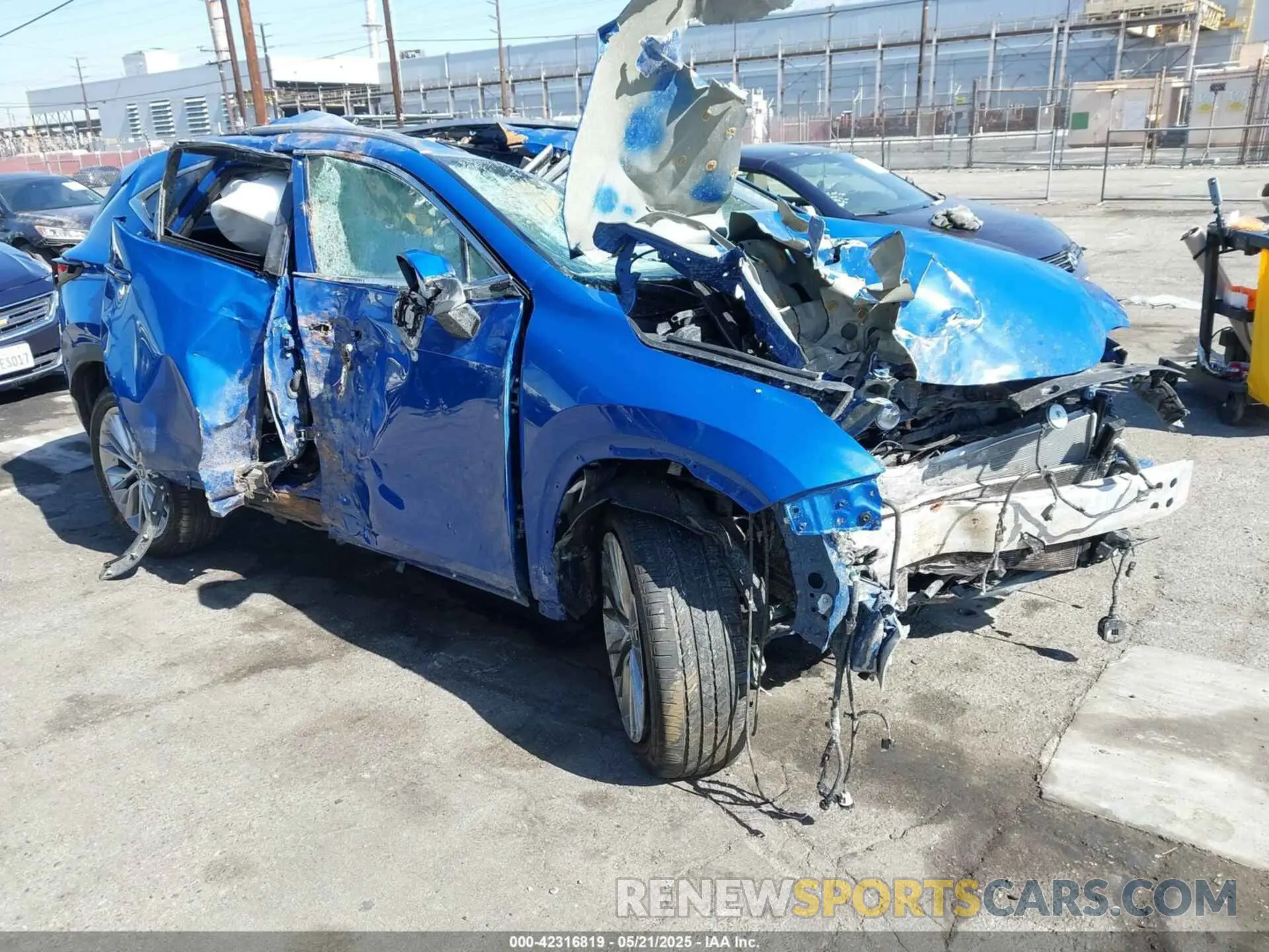 1 Фотография поврежденного автомобиля 2T2GKCEZ4SC033637 LEXUS NX 350H 2025