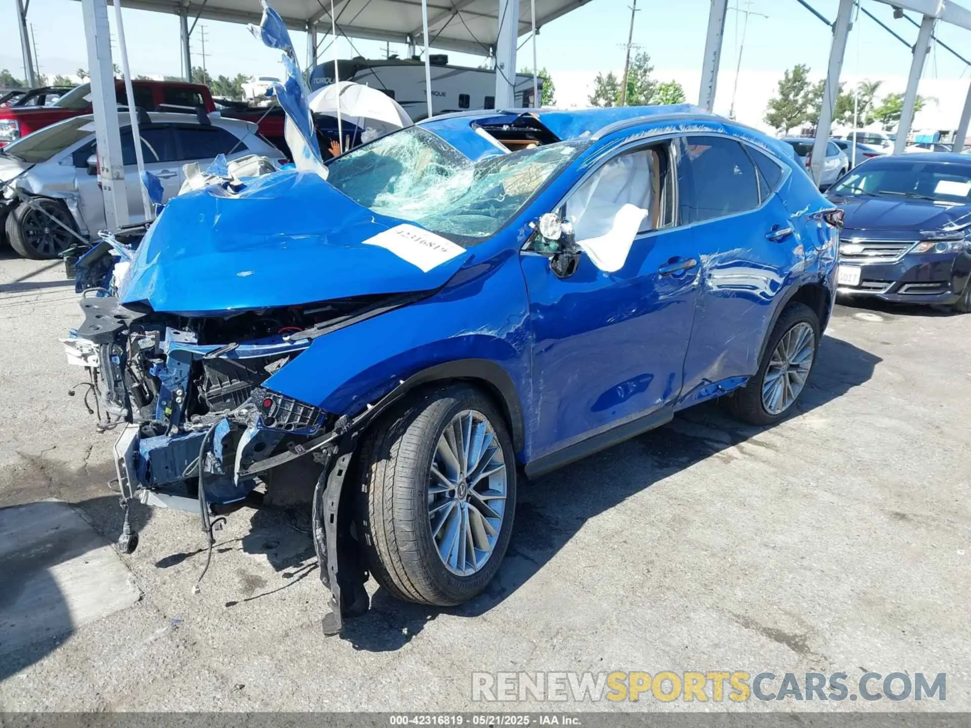 2 Фотография поврежденного автомобиля 2T2GKCEZ4SC033637 LEXUS NX 350H 2025