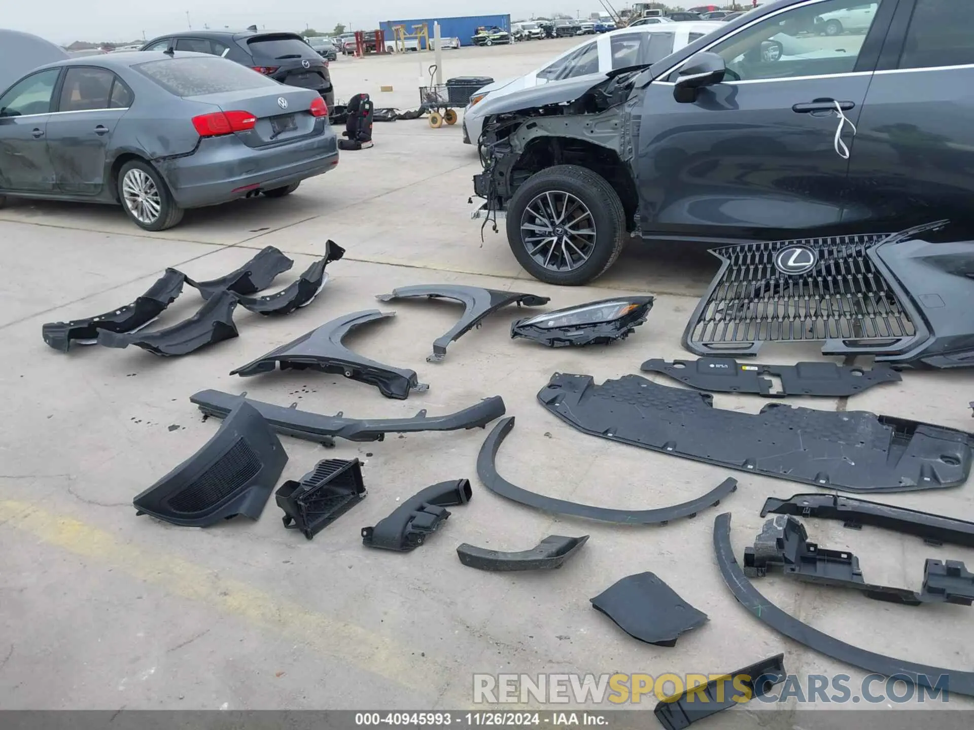 19 Photograph of a damaged car 2T2GKCEZ8SC040932 LEXUS NX 350H 2025