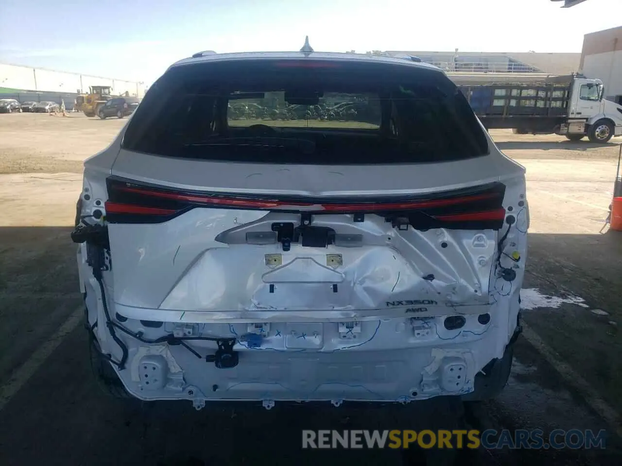 6 Фотография поврежденного автомобиля JTJAKCEZ0R5020415 LEXUS NX 350H BA 2024