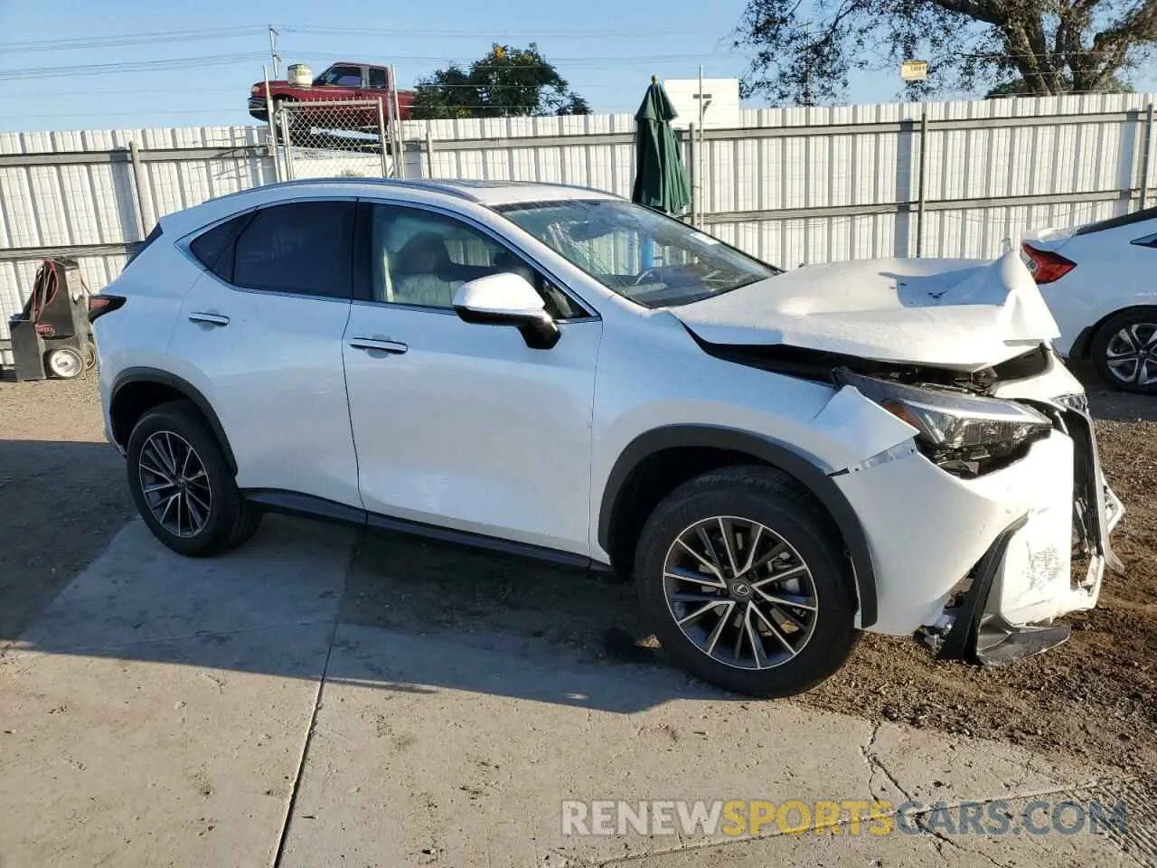 4 Фотография поврежденного автомобиля JTJGKCEZ2R2021528 LEXUS NX 350H BA 2024