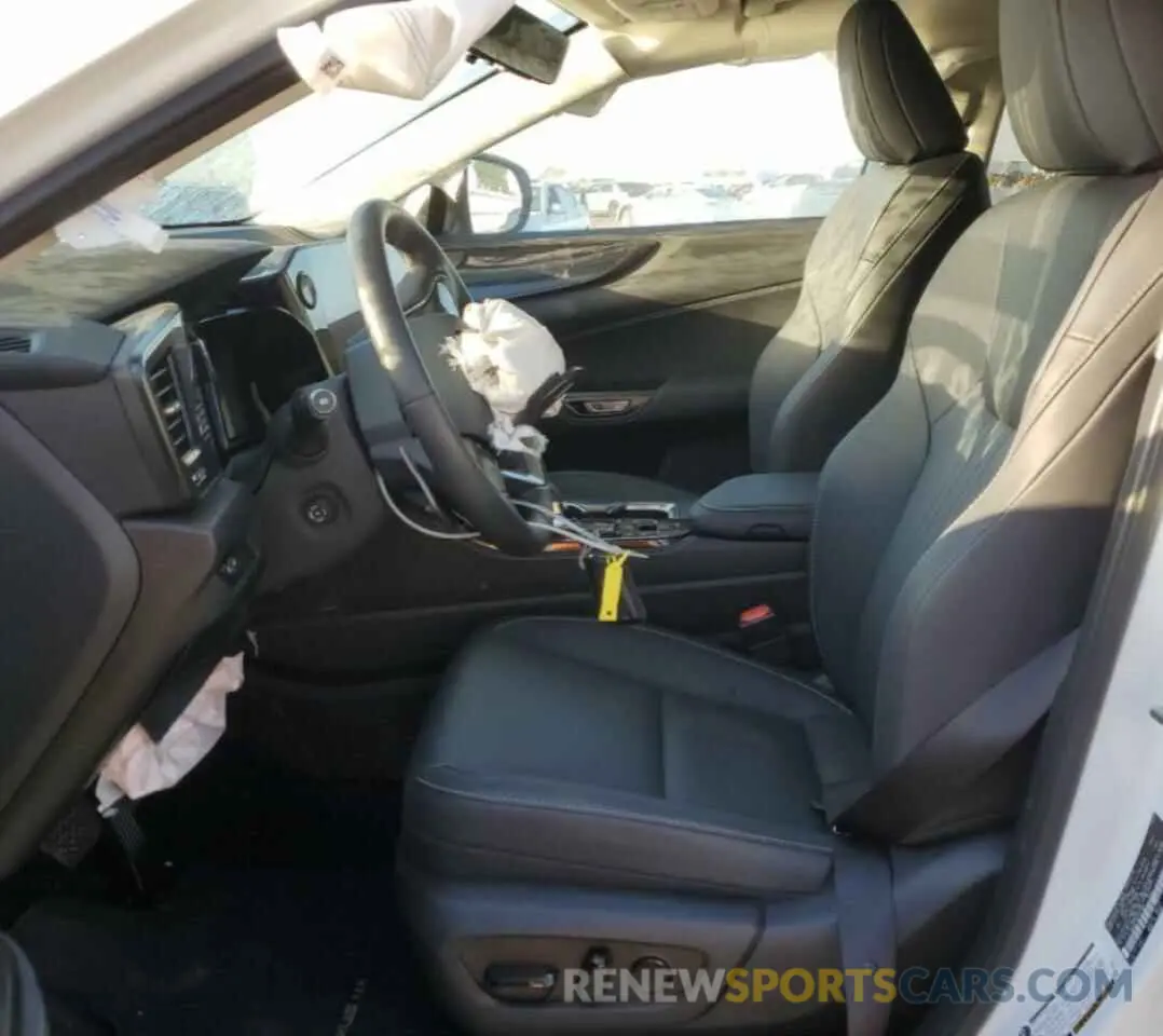 7 Фотография поврежденного автомобиля JTJGKCEZ2R2021528 LEXUS NX 350H BA 2024