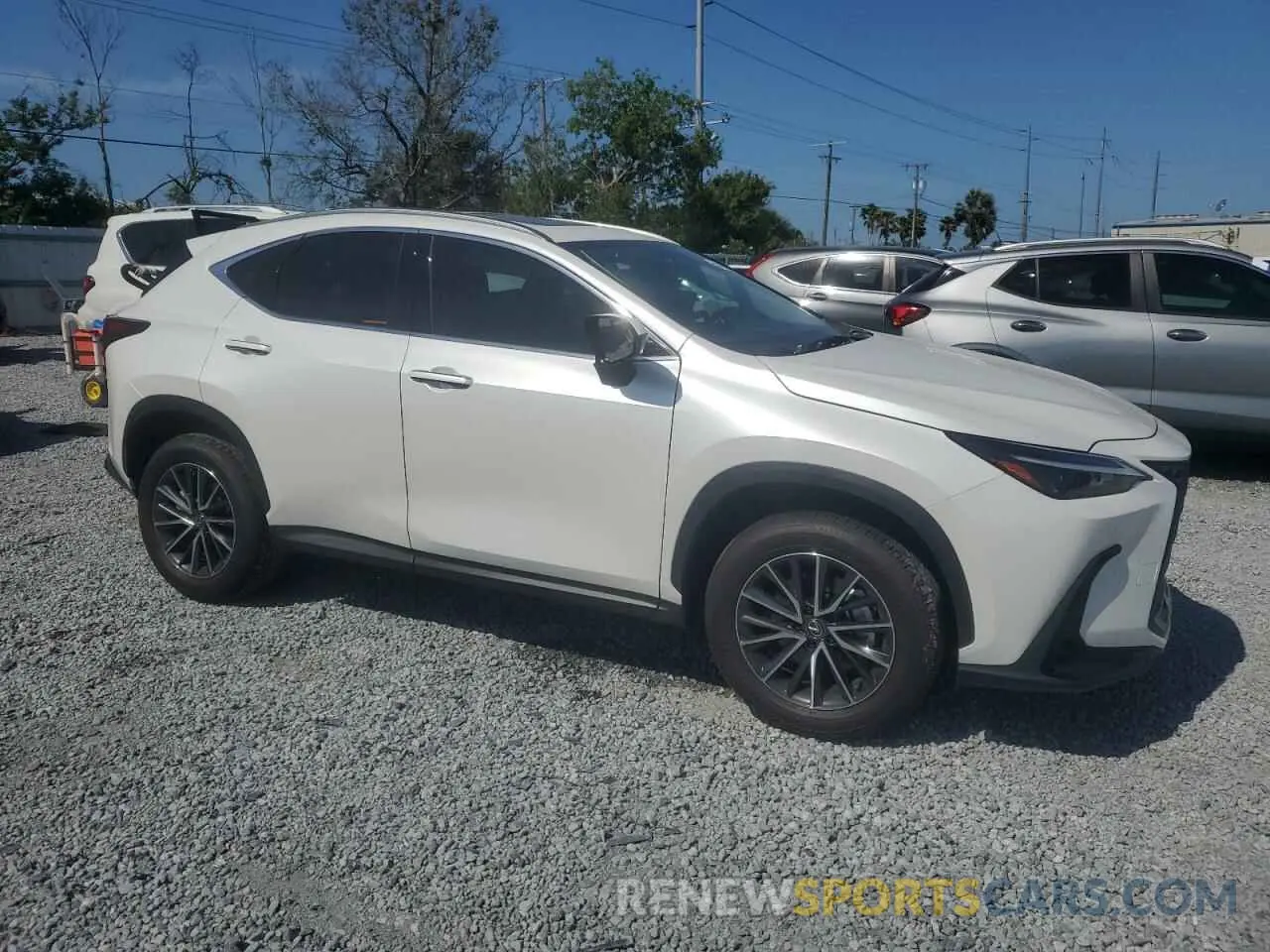 4 Фотография поврежденного автомобиля JTJGKCEZXS5026206 LEXUS NX 350H BA 2025