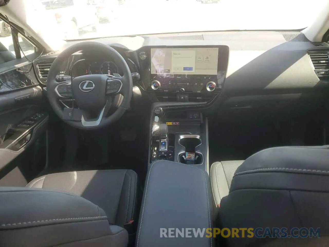 8 Фотография поврежденного автомобиля JTJGKCEZXS5026206 LEXUS NX 350H BA 2025