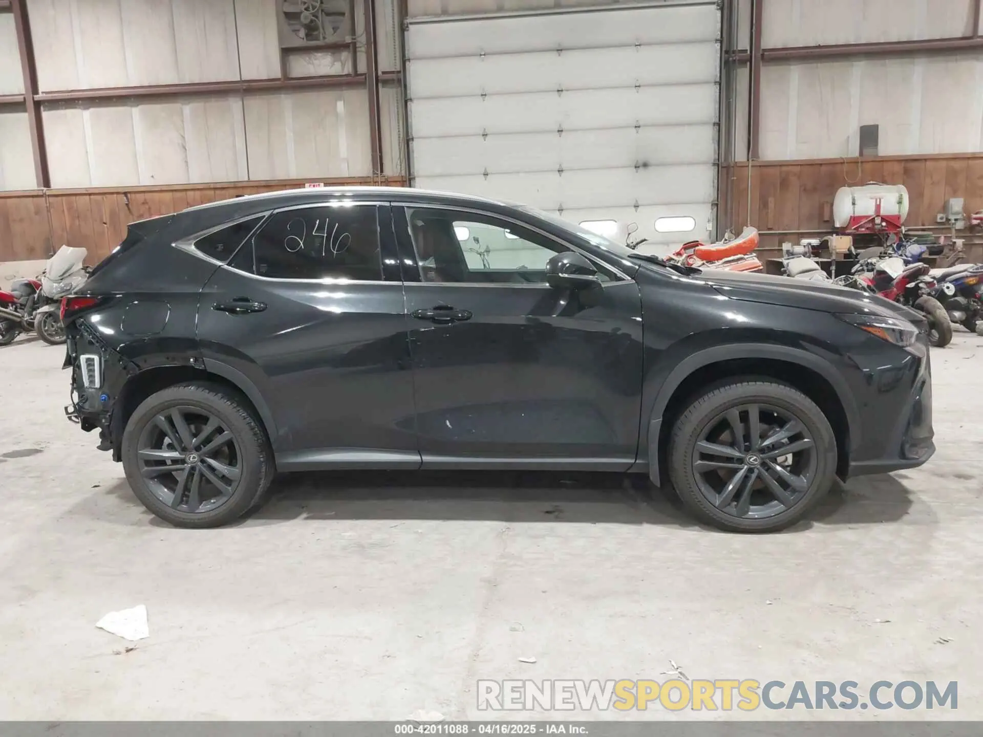 13 Фотография поврежденного автомобиля JTJHKCFZ3N2003665 LEXUS NX 450H+ 2022
