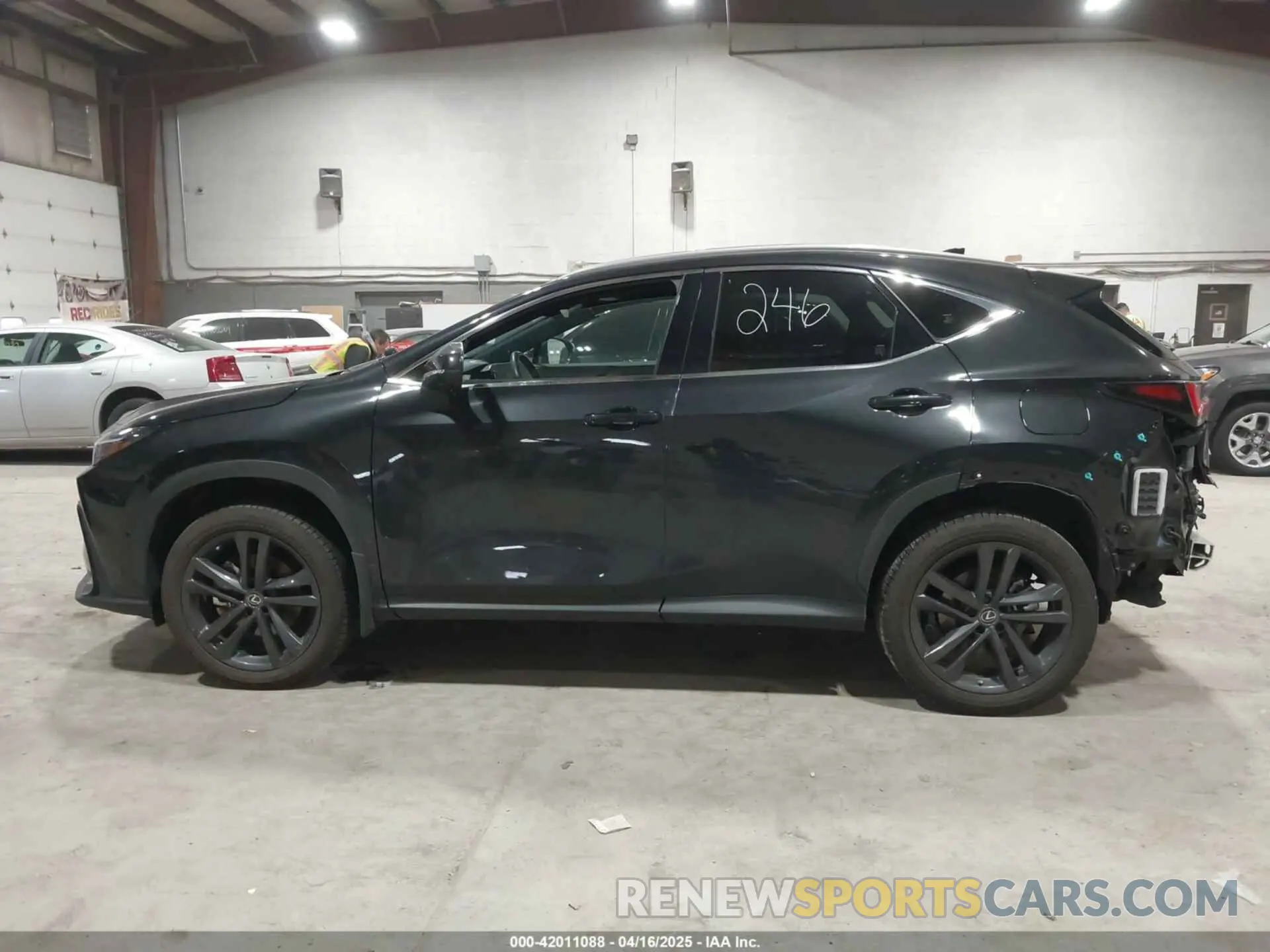 14 Фотография поврежденного автомобиля JTJHKCFZ3N2003665 LEXUS NX 450H+ 2022