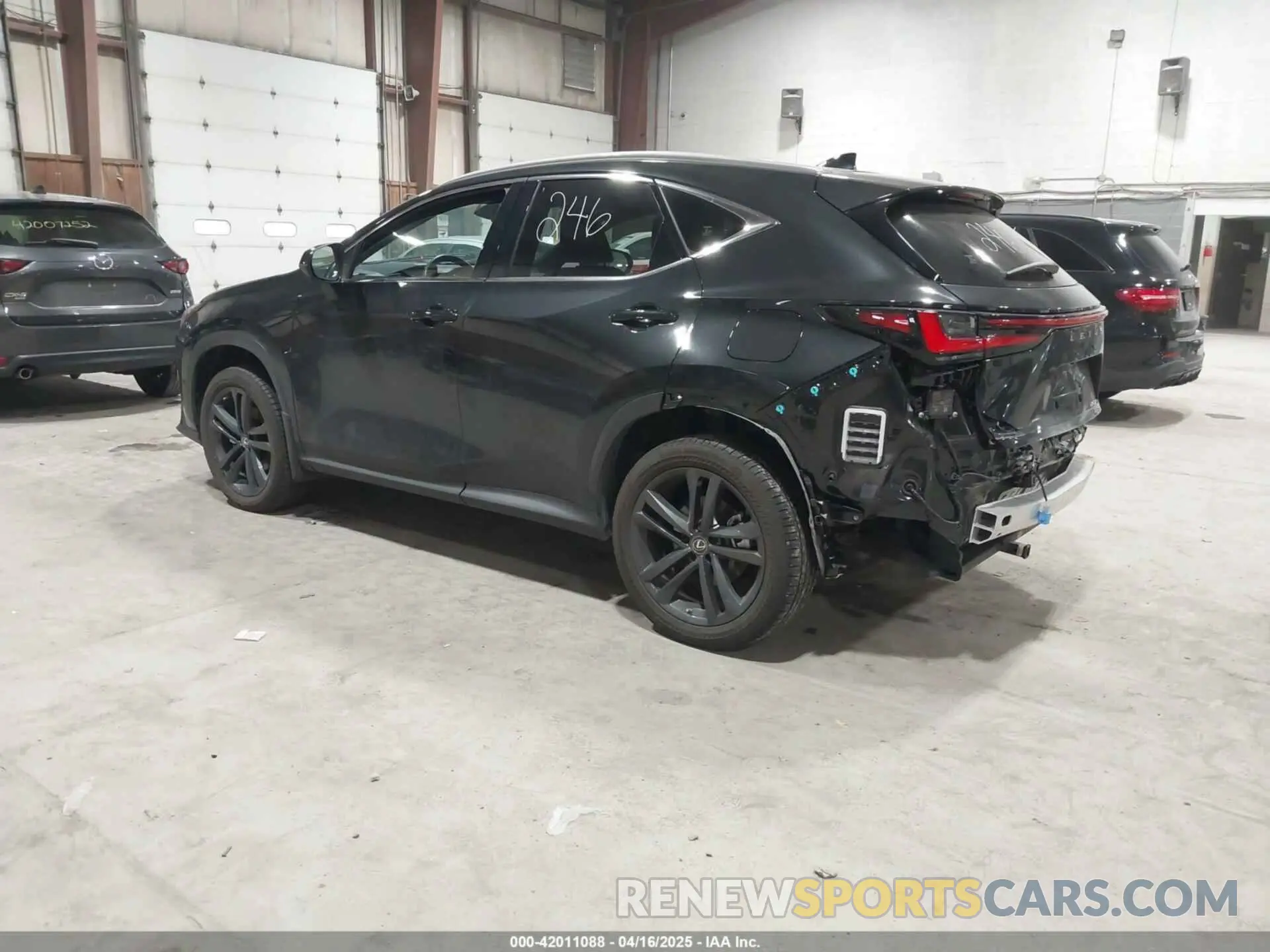3 Фотография поврежденного автомобиля JTJHKCFZ3N2003665 LEXUS NX 450H+ 2022