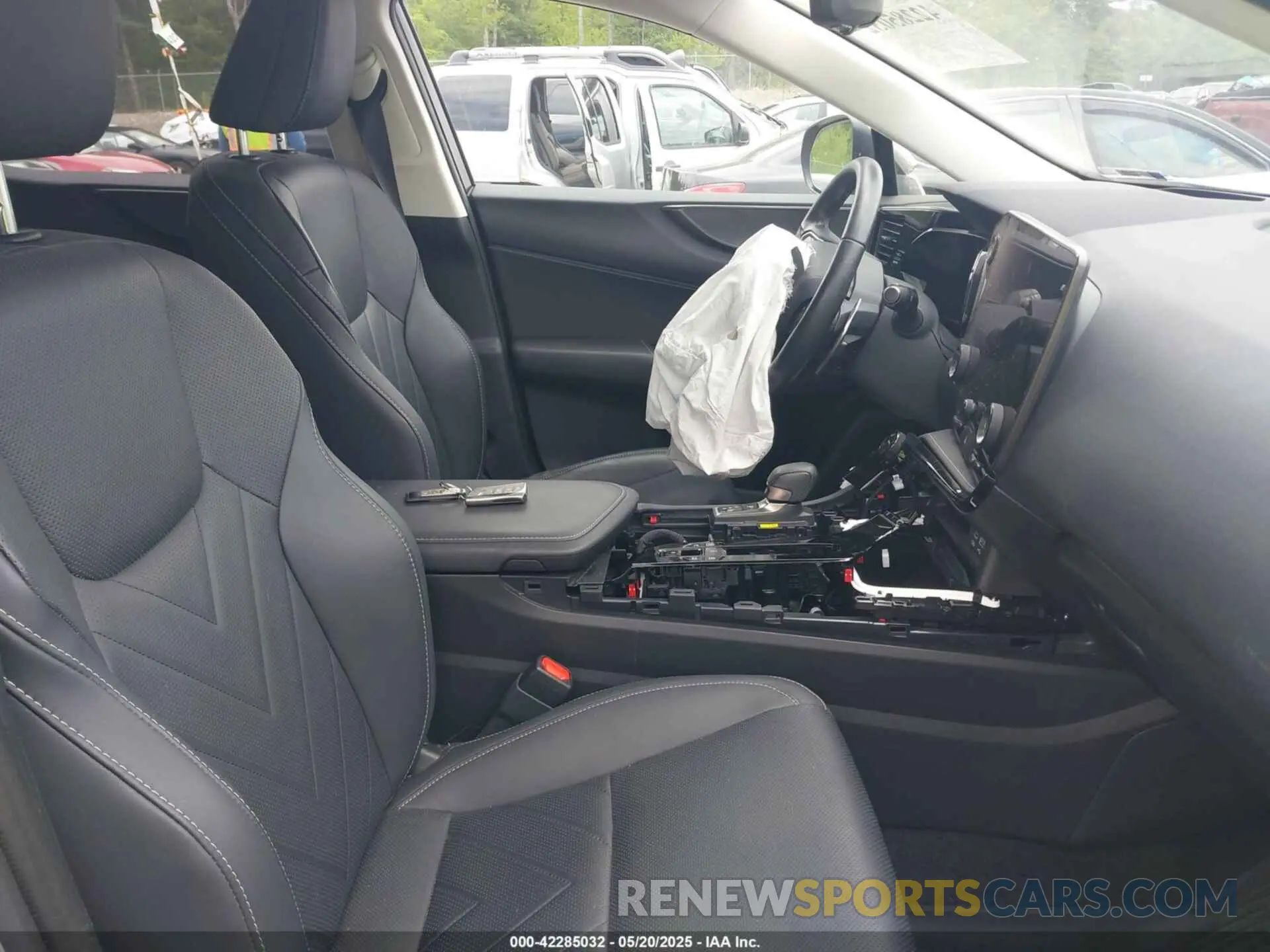 5 Photograph of a damaged car JTJHKCFZ4N2000998 LEXUS NX 450H+ 2022