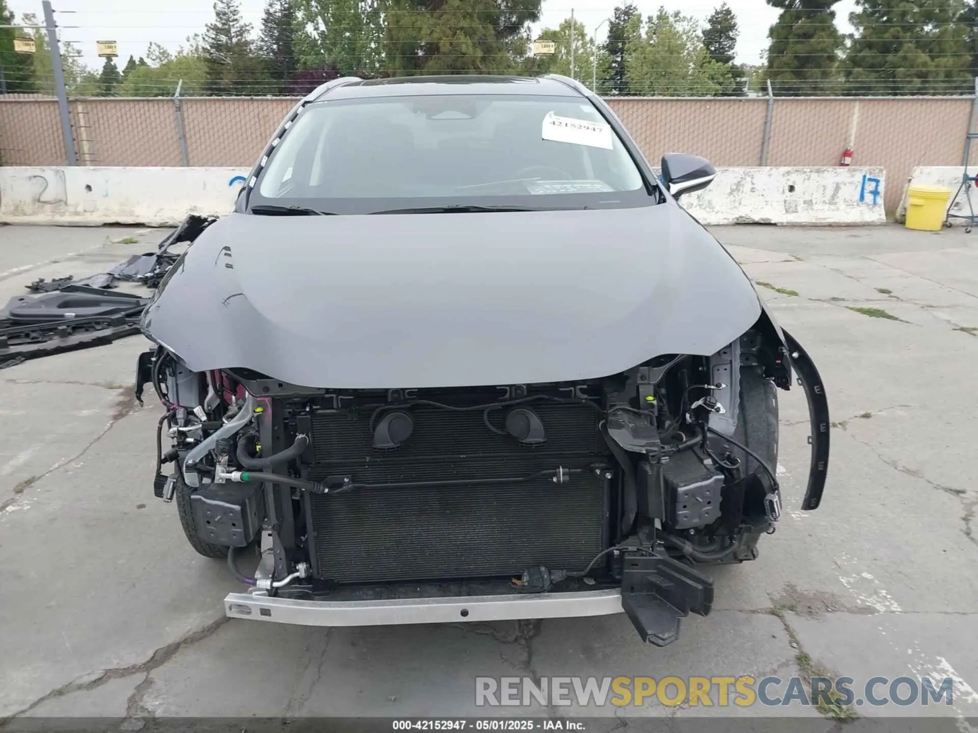 13 Фотография поврежденного автомобиля JTJHKCFZXP2017789 LEXUS NX 450H+ 2023