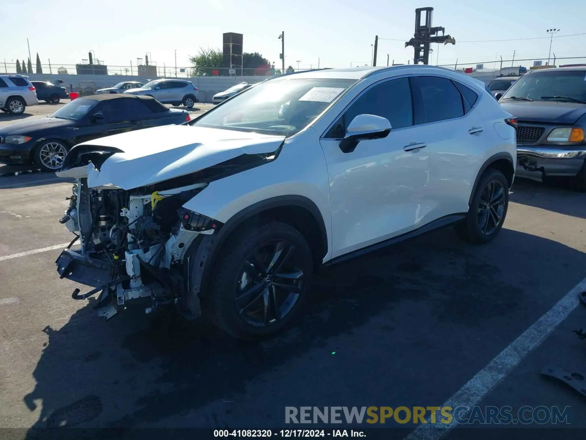 2 Фотография поврежденного автомобиля JTJHKCFZ6R2036732 LEXUS NX 450H+ 2024