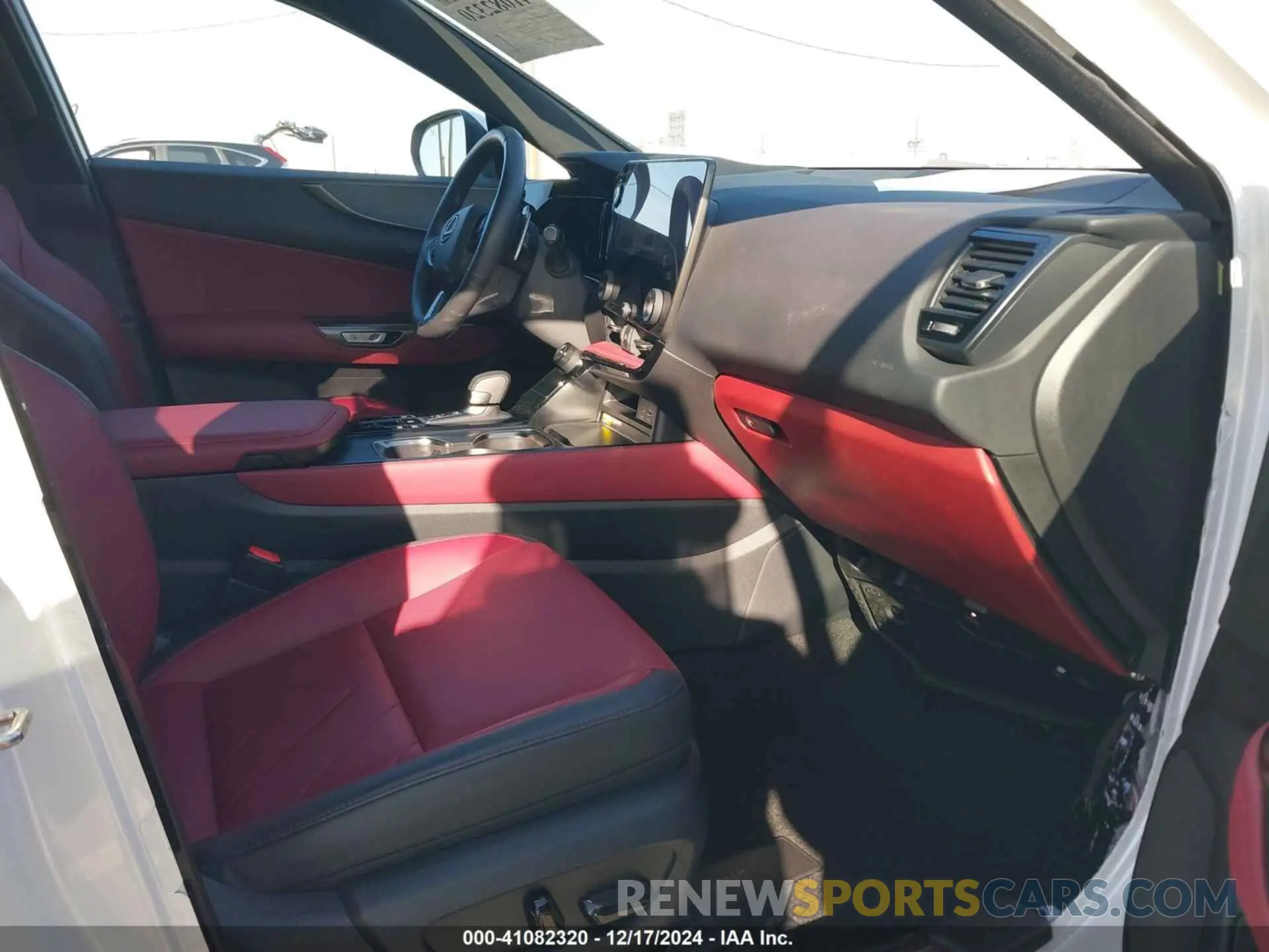 5 Фотография поврежденного автомобиля JTJHKCFZ6R2036732 LEXUS NX 450H+ 2024
