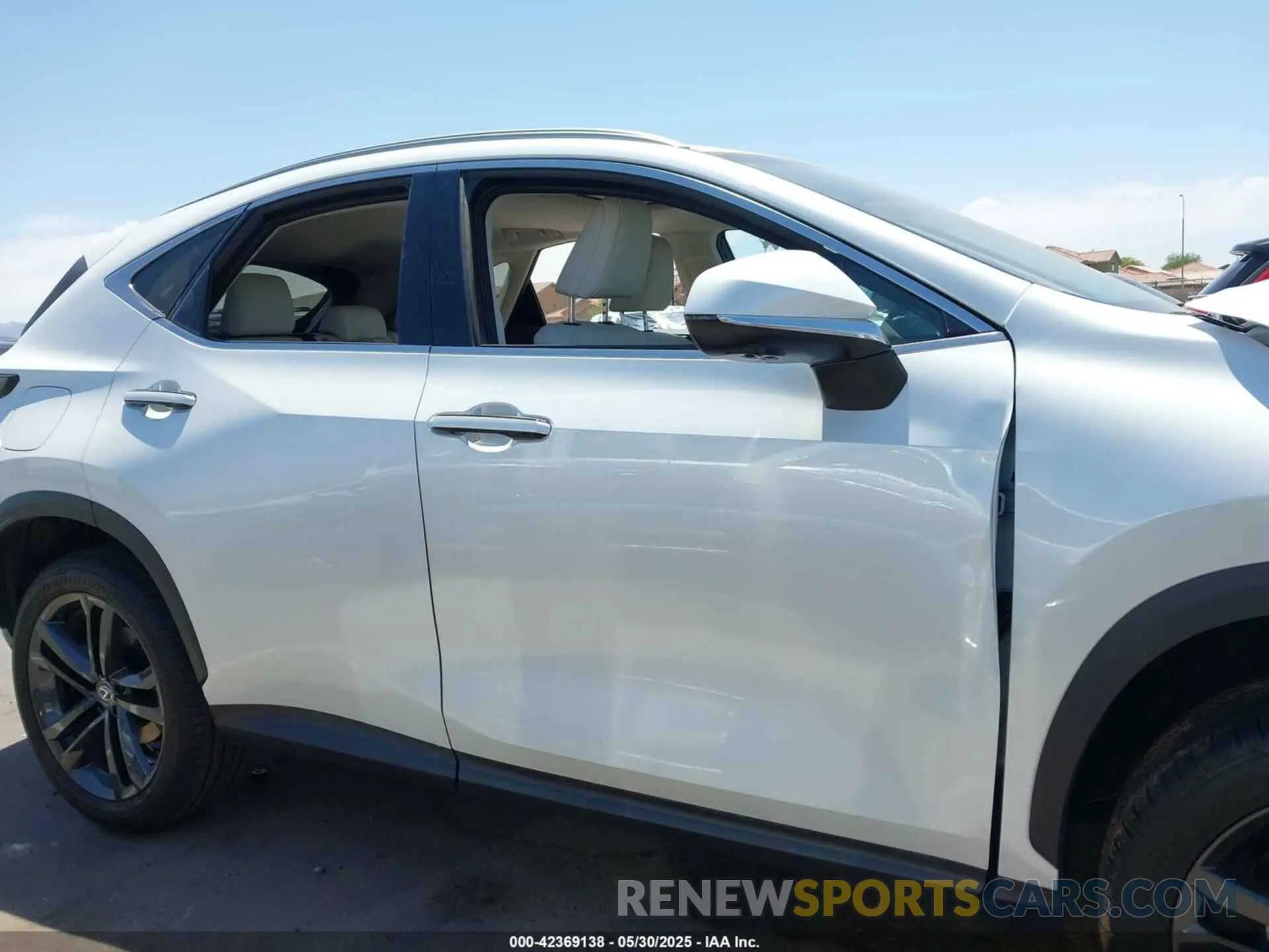 13 Photograph of a damaged car JTJHKCFZ0S2057811 LEXUS NX 450H+ 2025